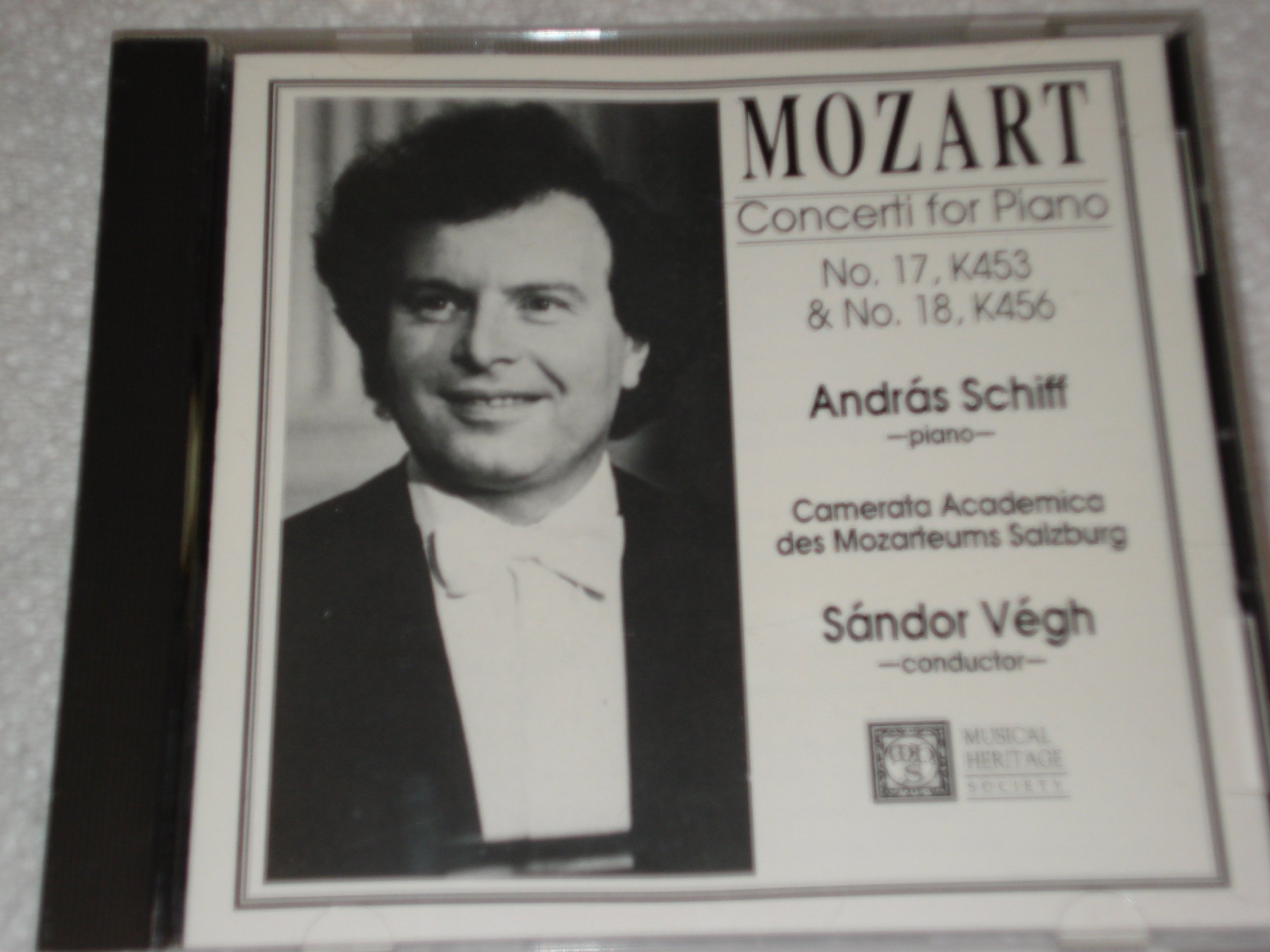 Mozart Concerti for Piano - No. 17 (K453) & No. 18 (K456) [Audio CD]