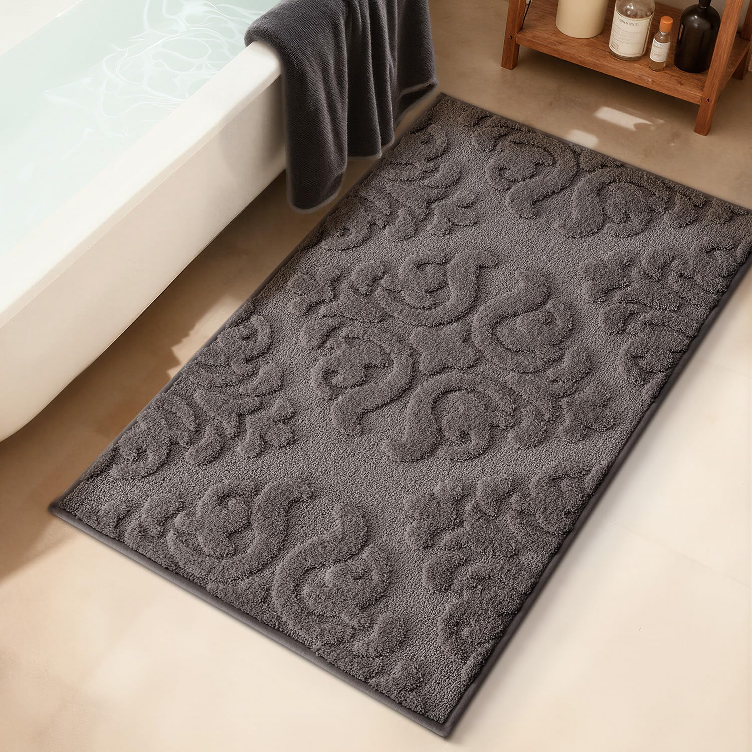 LUMI Badezimmerteppich, rutschfeste Gummi-Unterseite, ultraweiche Mikrofaser-Badematte, maschinenwaschbar, eleganter floraler Badteppich für Dusche, Boden, Badewanne, Waschbecken, 61 x 91 cm, Grau