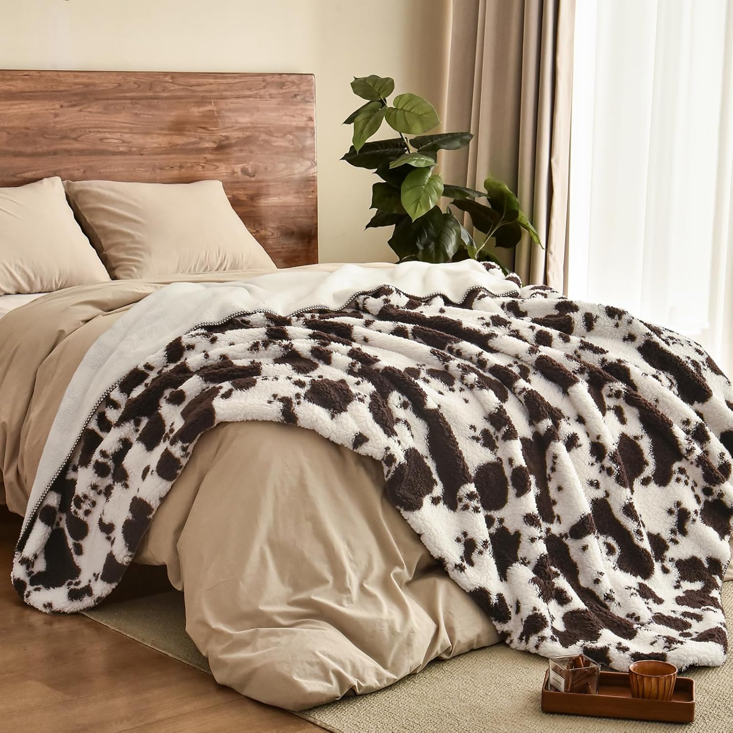 PHF Cute Cow Print Sherpa Blanket Queen Size for Women Men Adults, Reversible Thick and Warm Blanket for Winter, Ultra Soft Fuzzy Animal Pattern Bedding for Bed Sofa Couch, 90x90, Brown - Image 4