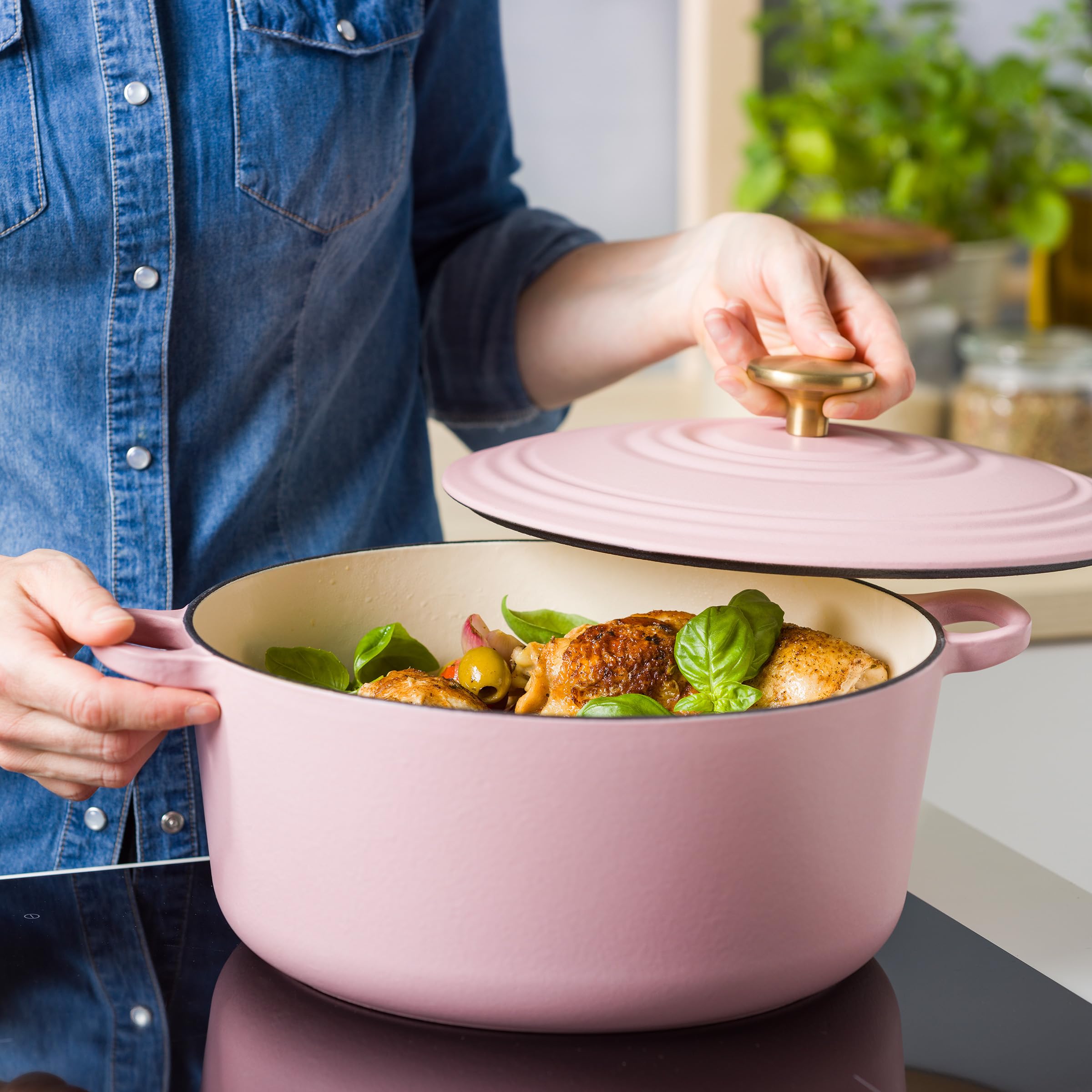BK Cookware Bourgogne Cocotte à induction, en fonte émaillée avec couvercle, passe au four et au lave-vaisselle, 28 cm/6,7 l, rose pâle