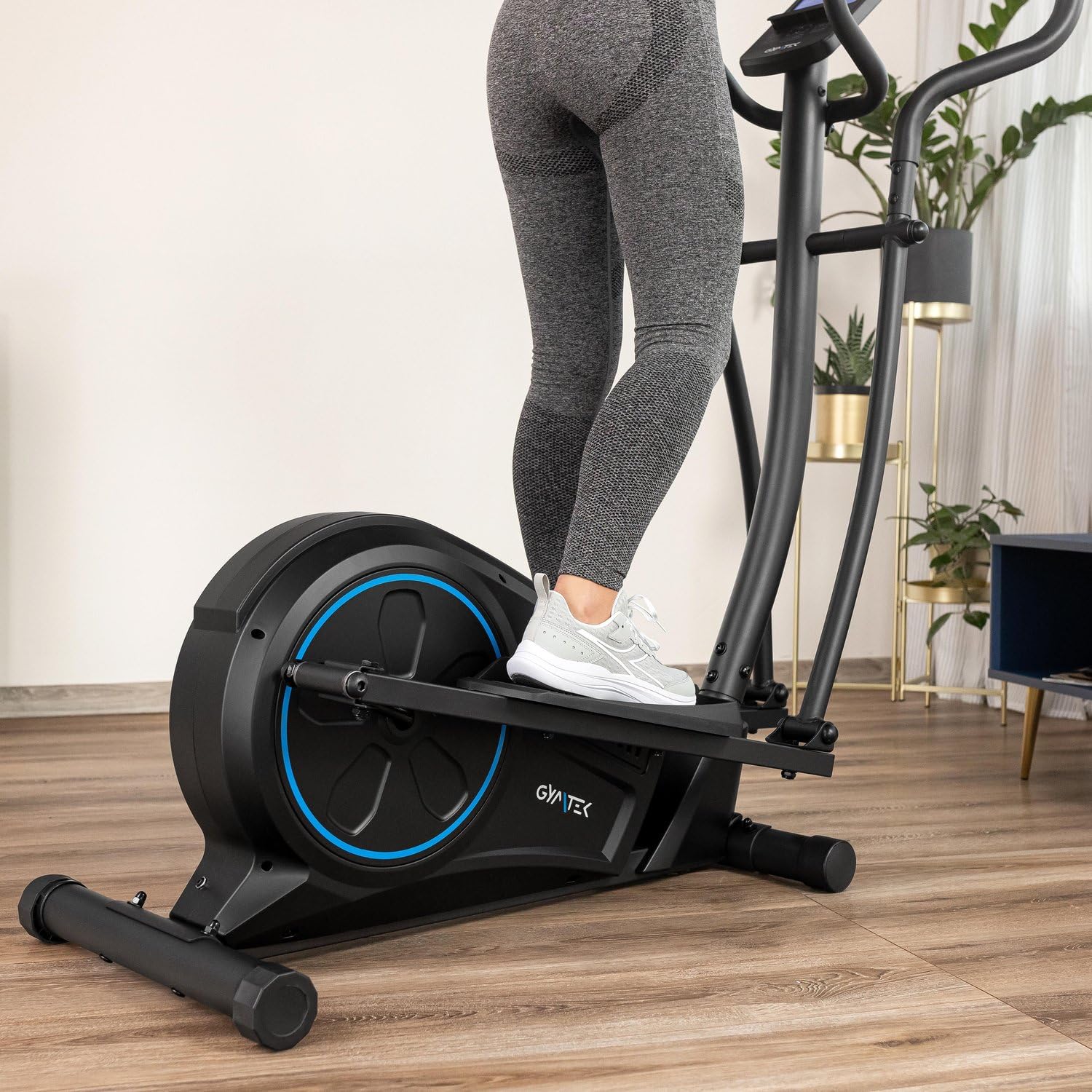 Gymtek XC2000 Crosstrainer, Elektromagnetischer Ellipsentrainer für Zuhause, 22 Programme, Bluetooth, Hometrainer Stepper, Maximales Benutzergewicht 150 kg