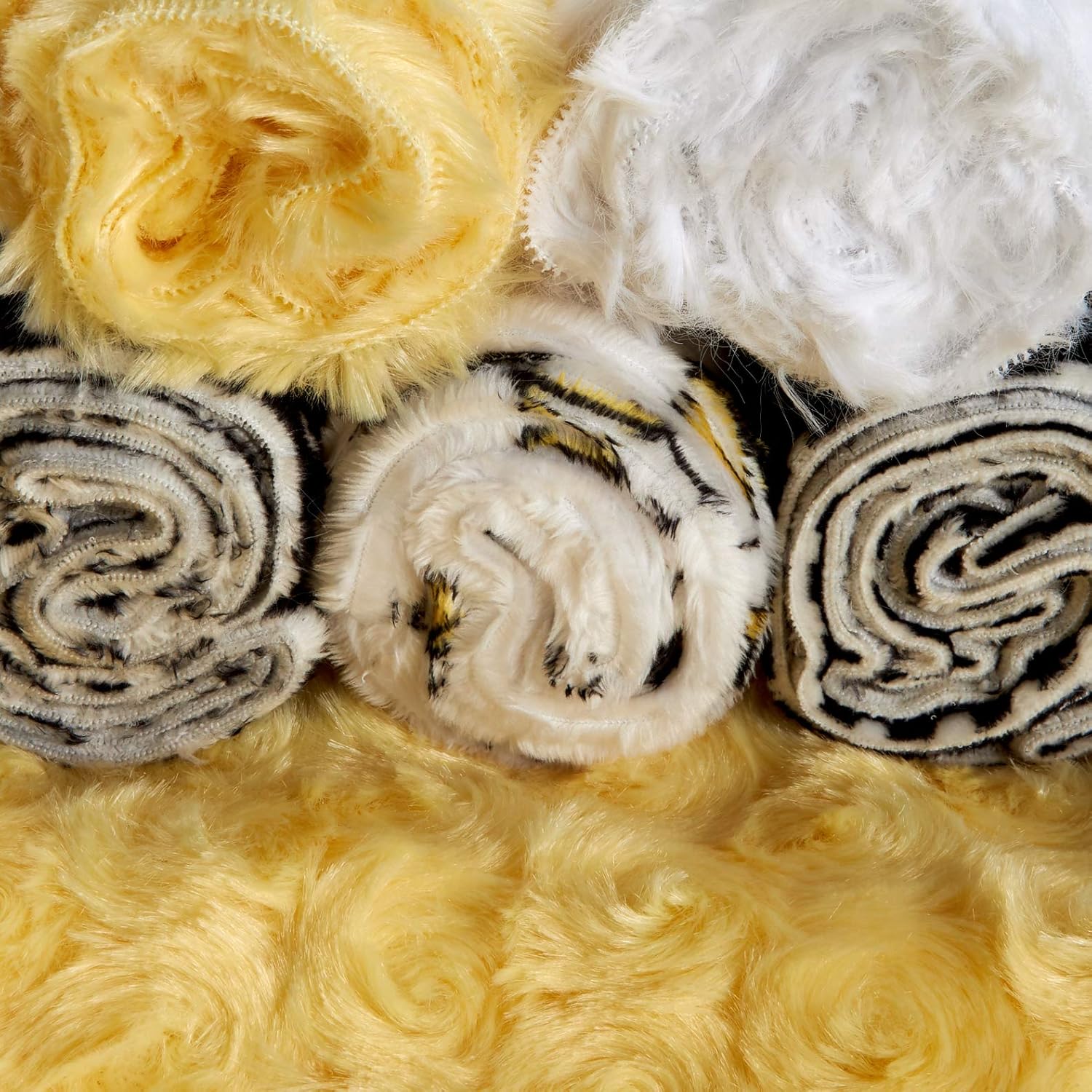 Shannon Minky Bambino Cuddle Kit Bee Happy, Fabric