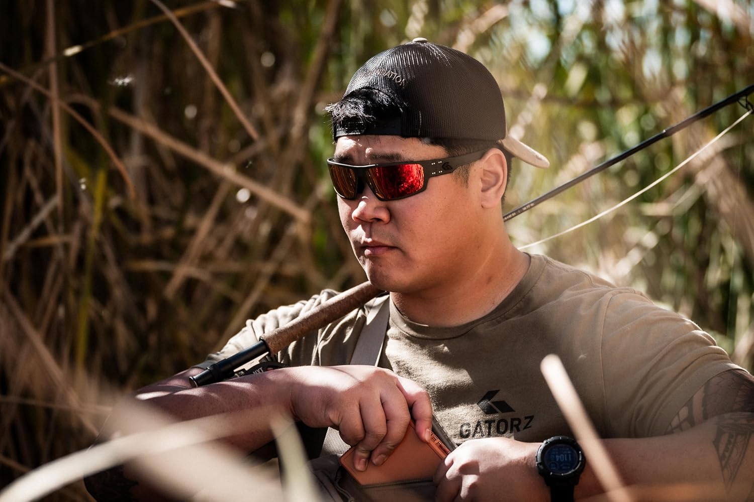 Amazon | GATORZ Warhawk サングラス - ブラックフレームとシルバー