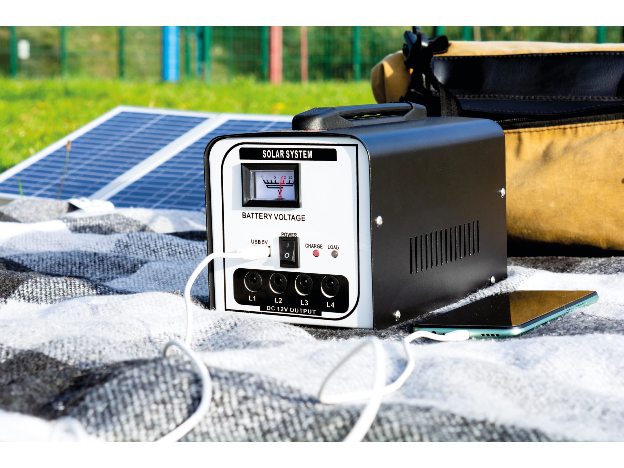 Kit de estación solar de 18W TX-200 de Technaxx con panel solar plegable de 18 W, y 4 bombillas LED - hasta 36 horas de funcionamiento, puerto USB, batería recargable SLA