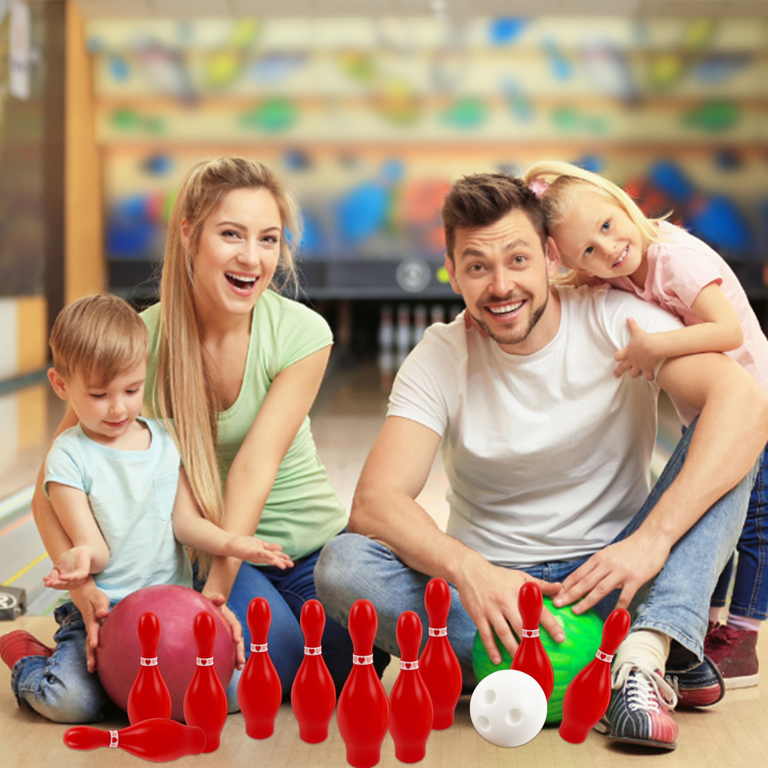 Juego de bolos para el día de San Valentín, 10 pines rojos, 2 bolas, juego de carnaval para interiores y exteriores, juegos de fiesta de San Valentín, actividades galentinas para niños y 2