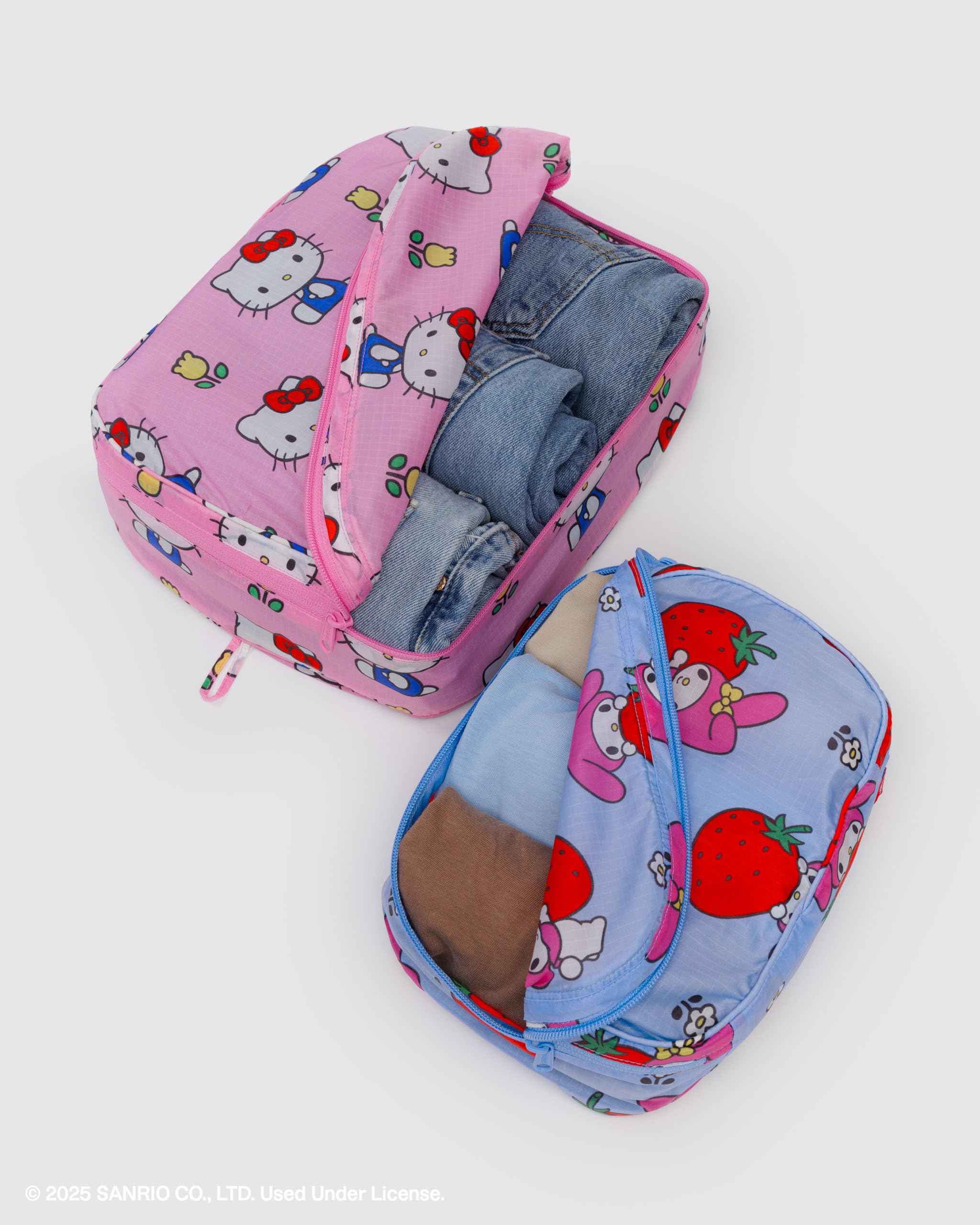 BAGGU × Sanrio キティ＆マイメロ パッキングキューブ 2点セット Amazon.com | BAGGU Packing Cube Set - Hello Kitty and Friends