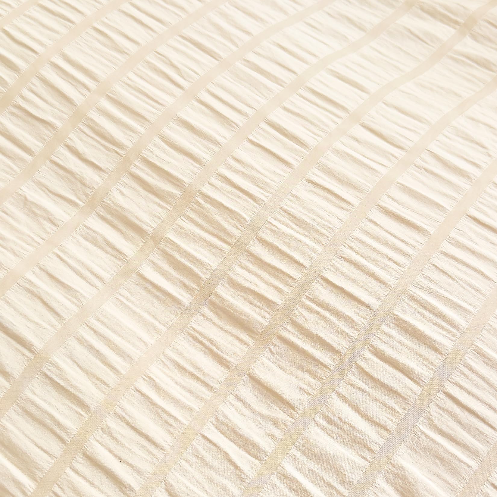 Seersucker Bettwäsche 200x200 Beige Streifen Atmungsaktive Mikrofaser Bügelfreie Bettwäsche 3 Teilig Set mit Reißverschluss Kühl und Komfortabel für Sommer Doppelbett