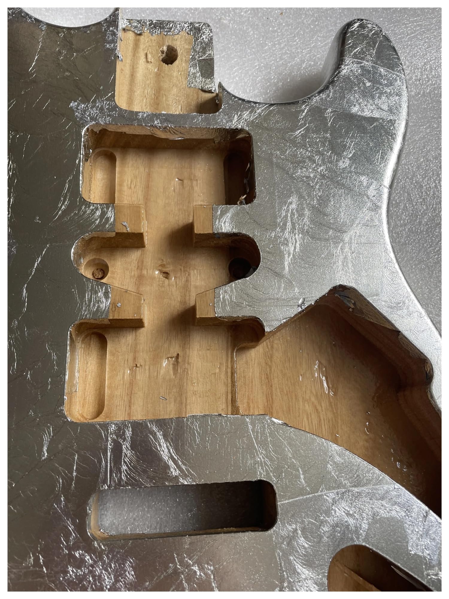 Cuerpo de guitarra eléctrica St Paulownia, Fiol plateado único dorado cubierto con pintura transparente HSH(Gold)