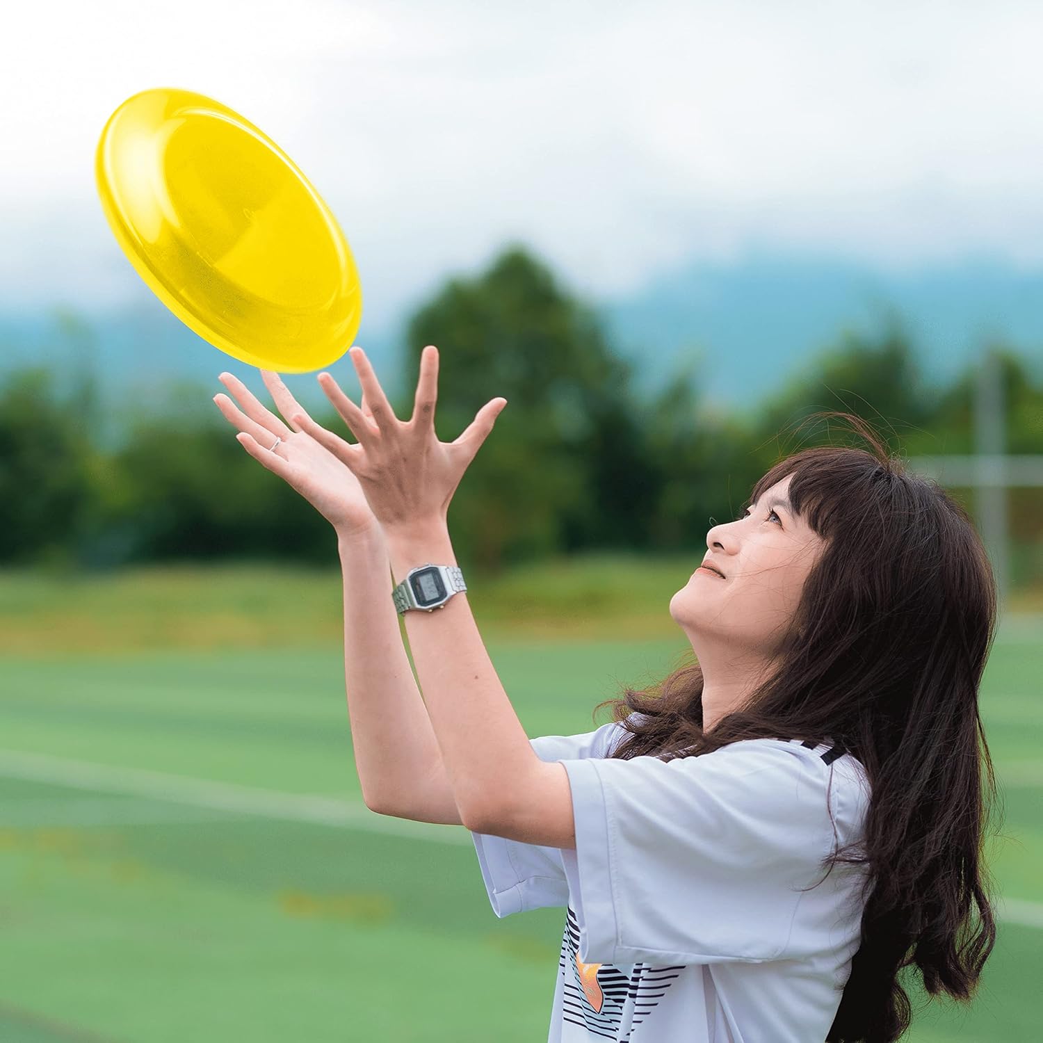 DISCOUNT PROMOS Frisbee Flying Discs in Bulk, 9.25 in. Fun Family Beach Game