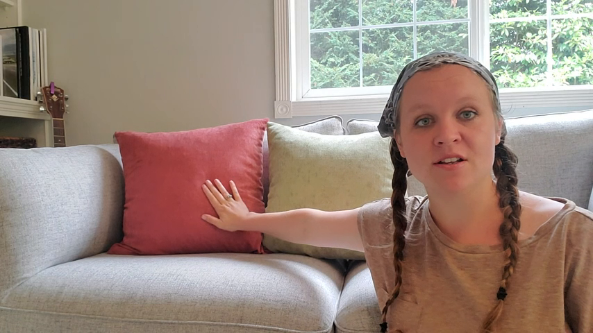Comparing and staging cushions #thisorthat REVIEW decor tips