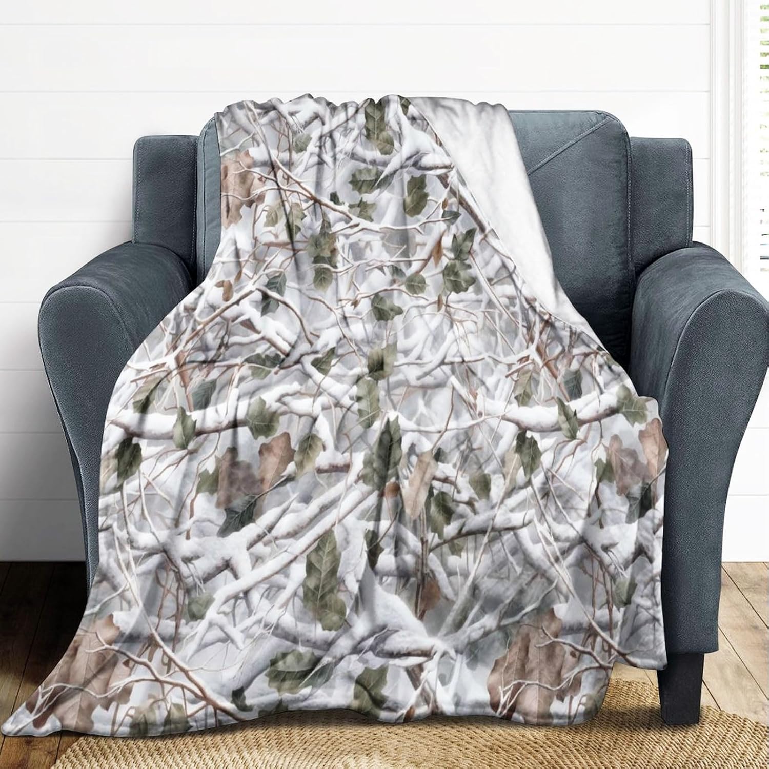 Camo Blanket,Hunting Camouflage Forest Throw Blanket,Soft Lightweight Cozy Fuzzy Fleece Flannel Blankets for Home Decor,Travel,Camping, (Forest Camo, 50 x 60 Inches) - Image 2