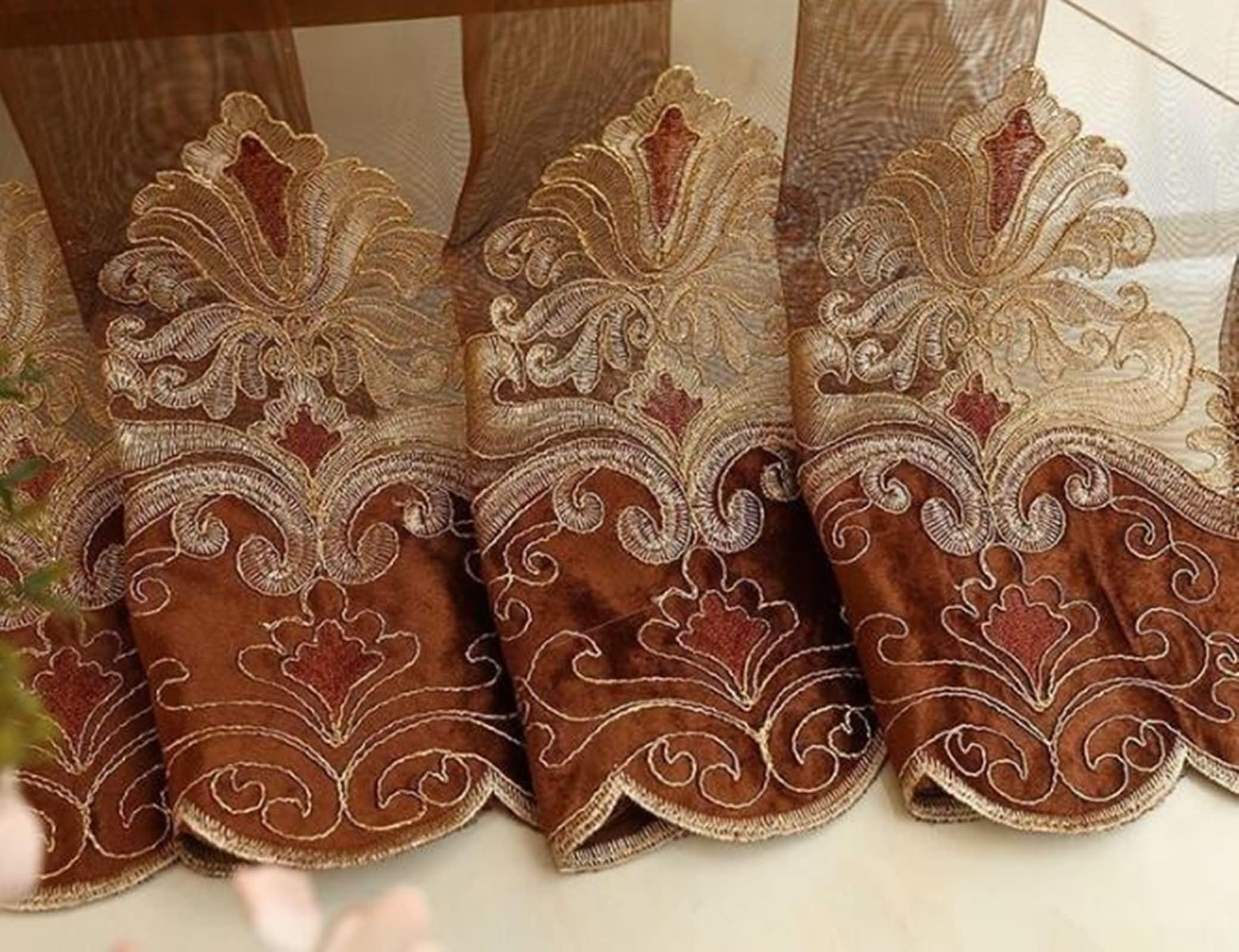 2 Pannelli Tende in Voile,2 x 107W x 214H CM,Tende in Tulle per Cucina Marrone Motivo Ricamato Tende con Gancetti