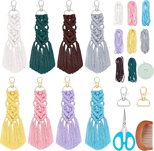 WEBEEDY Juego de 8 juegos de macramé, llaveros bohemios, hechos a mano, estéticos con borlas, kits de bricolaje, accesorios de llavero para adultos