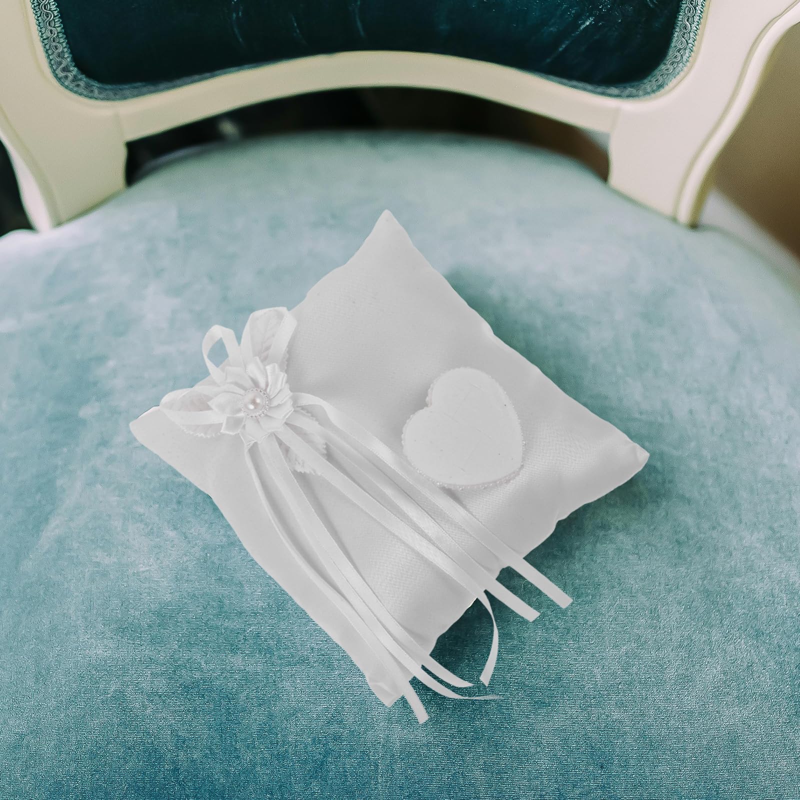 BESPORTBLE - Cuscino per anelli con anello quadrato, stile romantico, colore: bianco