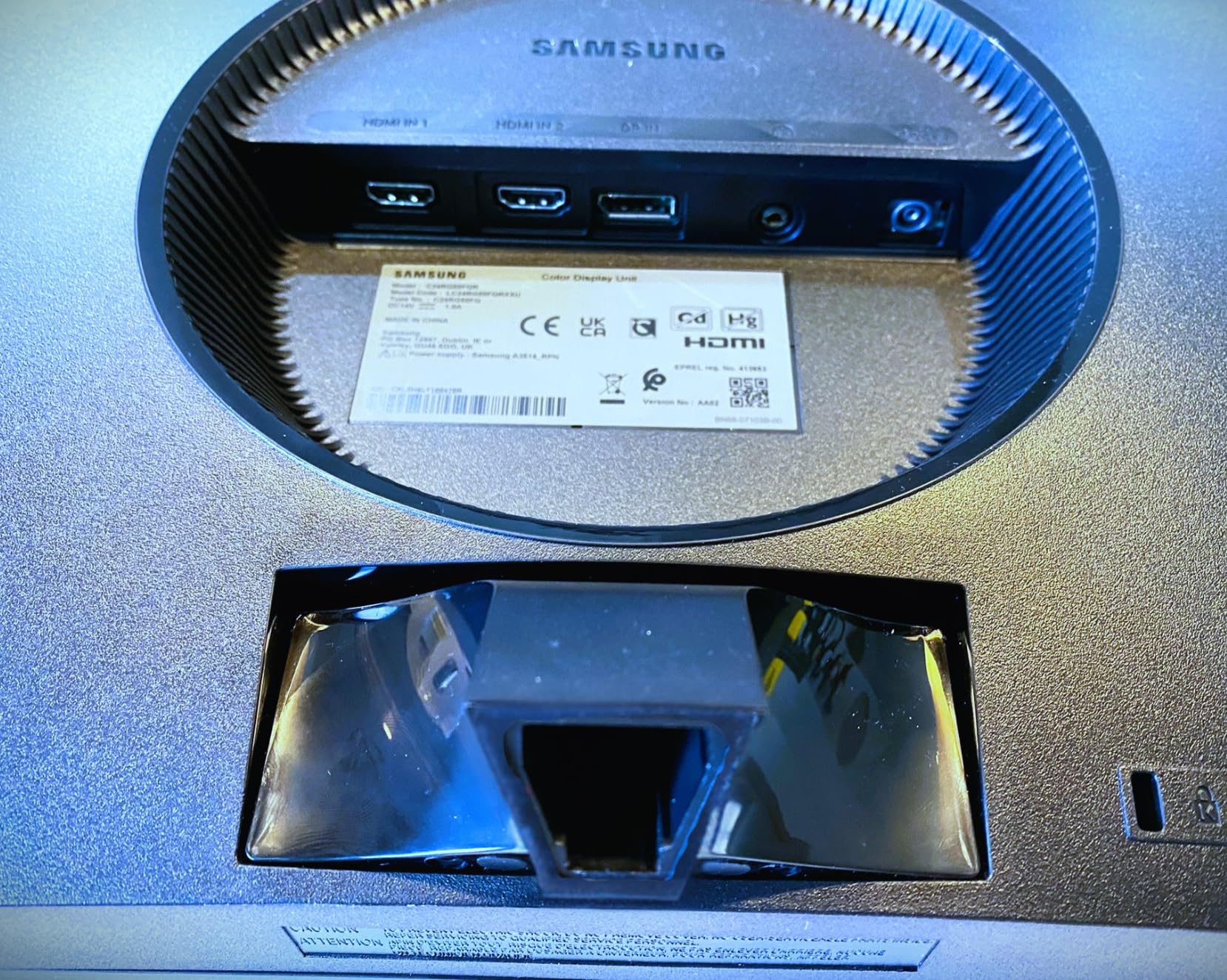 TI Solutions - Adattatore VESA compatibile con monitor curvi Samsung 24CRG50, LC24RG50, LC24RG5 e LC32F397 (VESA 75 x 75 mm)