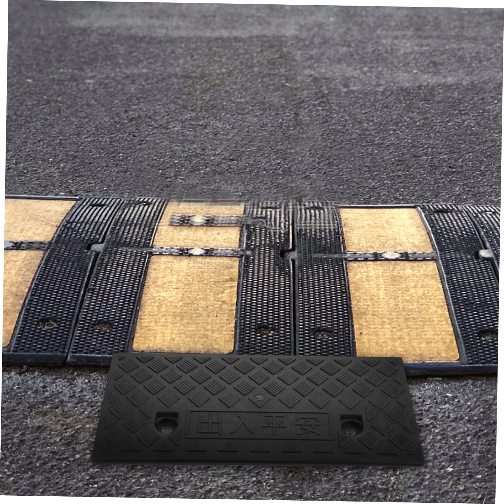 Rampe de Seuil en Caoutchouc Portable et Résistante aux Dommages pour Fauteuil Roulant et Skateboard, pour Hôtel et Boutique, Tapis de Rampe Noir Pratique