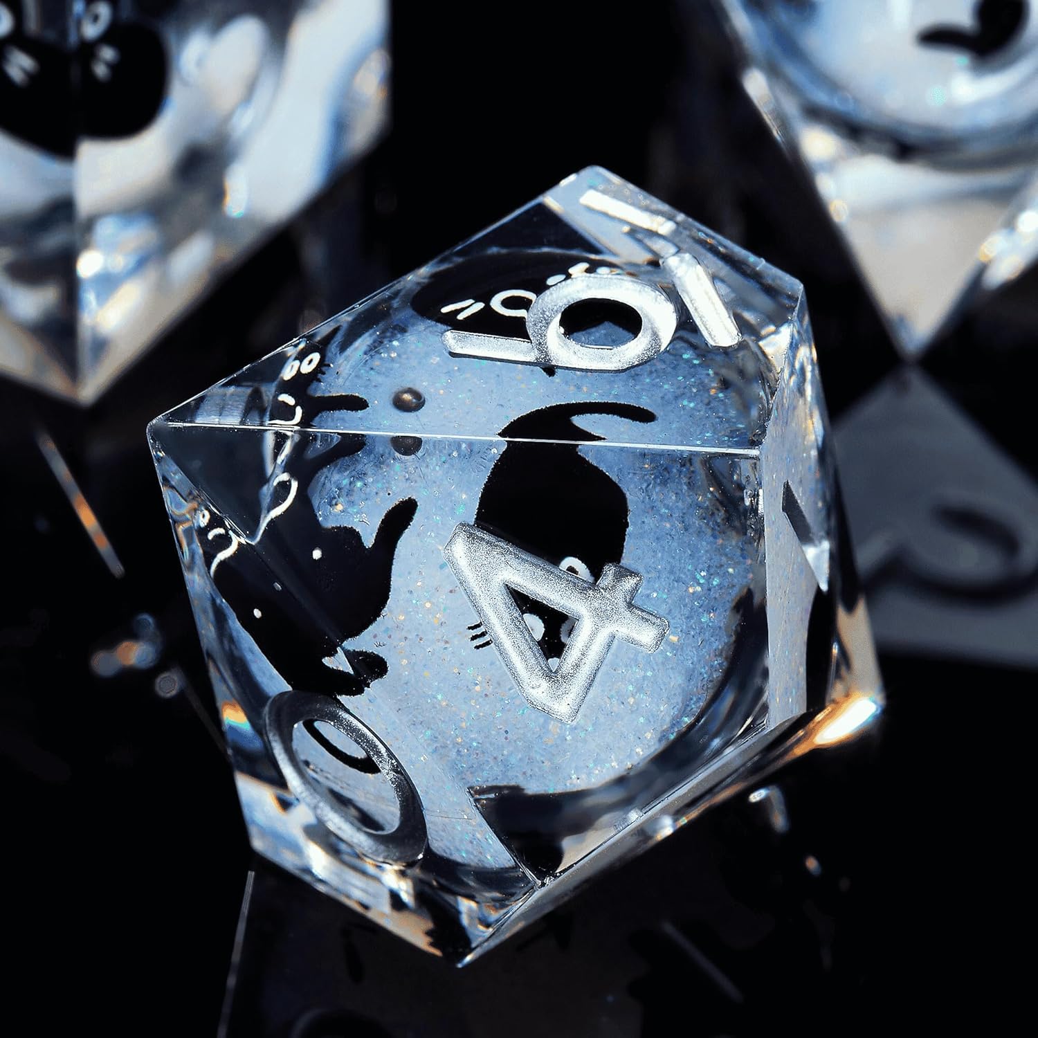 Liquid Core Cat DND Dice Set 7Pcs with Box- Sharp Edge Cute Cat Style Resin Dungeons and Dragons Dice for D&D, Roleplaying Games, RPG, MTG, Table Games D20 D12 D10 D8 D6 D4(Cathead-White)