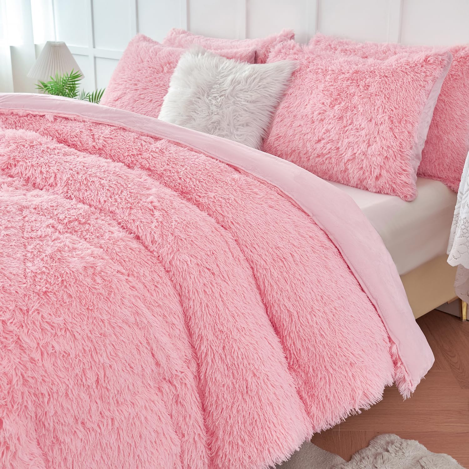 WINLIFE Faux Fur Comforter Set Twin Size Pink 3Pcs Fluffy Shaggy Ultra Soft Long Hair Plush Bedding for Girls (1 Comforter, 2 Pillowcases) - Image 3