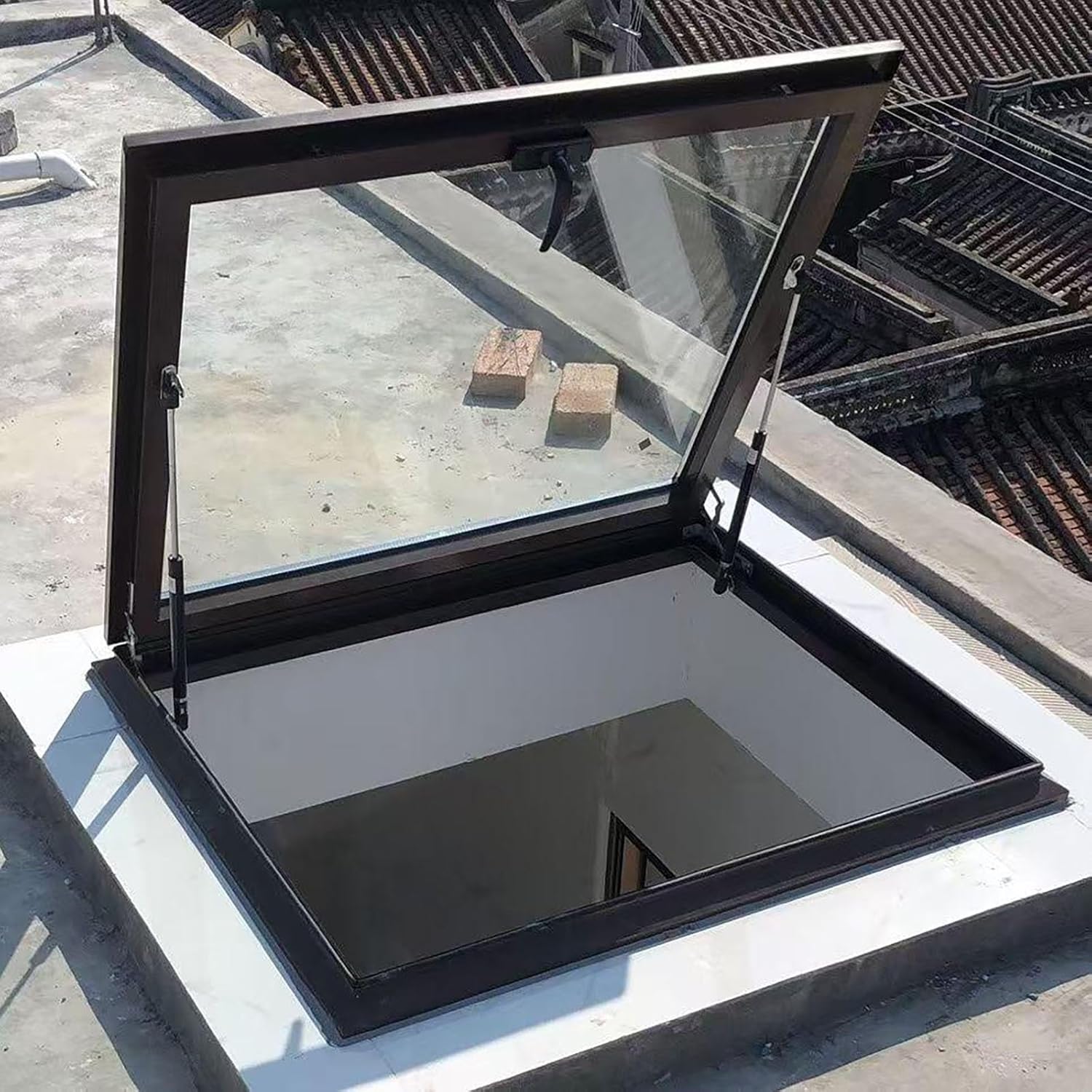Skylight Roof Window, Small Window In A Buildings Roof, Skylight Windows For House Roof, Manual Venting Multi-Angle Roof Viewing Window, Large/Small Roof Hatch For Attic/Basement For Shading(LxW 70x90