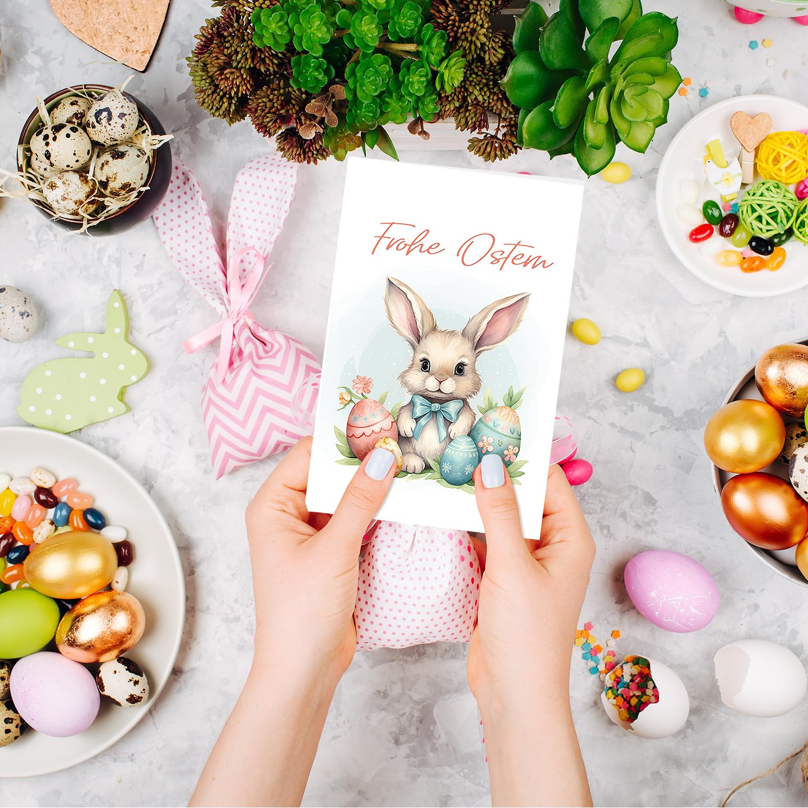 Zestaw 12 niemieckich kartek wielkanocnych z kopertami, otwieranych, z zajączkami i jajkami, Happy Easter