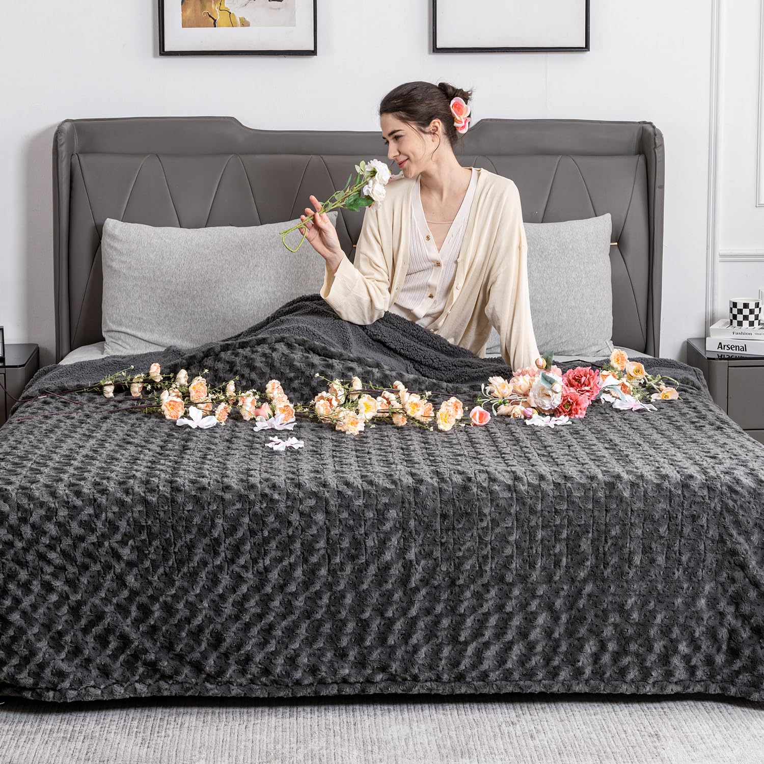 WOOMER Electric Heated Blanket, 77