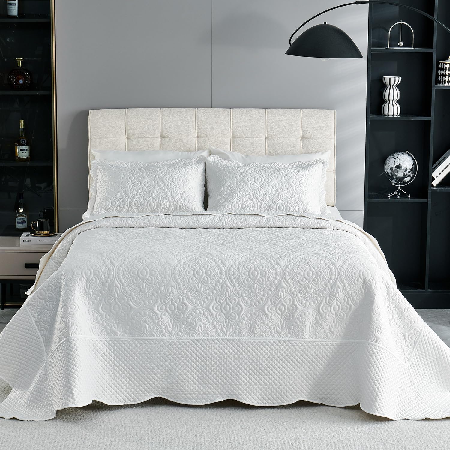 Cmfshape Floral Embroidery Quilt Set,3 Pieces Oversized Quilt Bedding Set,Lightweight Soft Cal King Quilt Set for All Seasons,Reversible Bedspread Coverlet(White,120"x120") Super King(120"x120") White