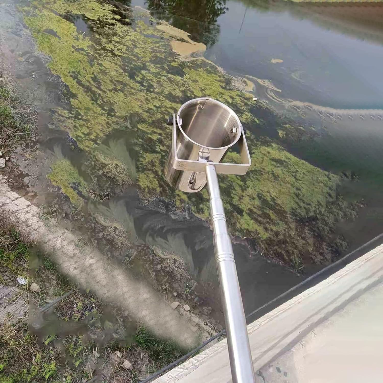 Échantillonneur d'eau microbiologiste avec bécher 500 ML et perche télescopique