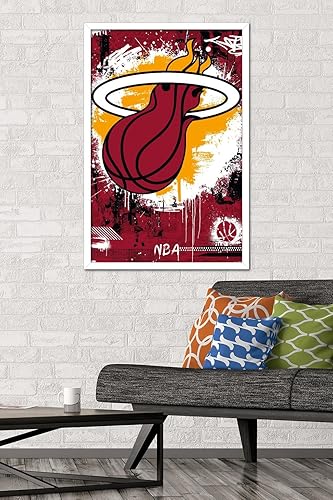 Vista 70 de Trends International NBA Miami Heat - Póster de pared con logotipo Maximalist 23, 34 pulgadas de largo x 22.4 pulgadas de ancho, paquete de póster