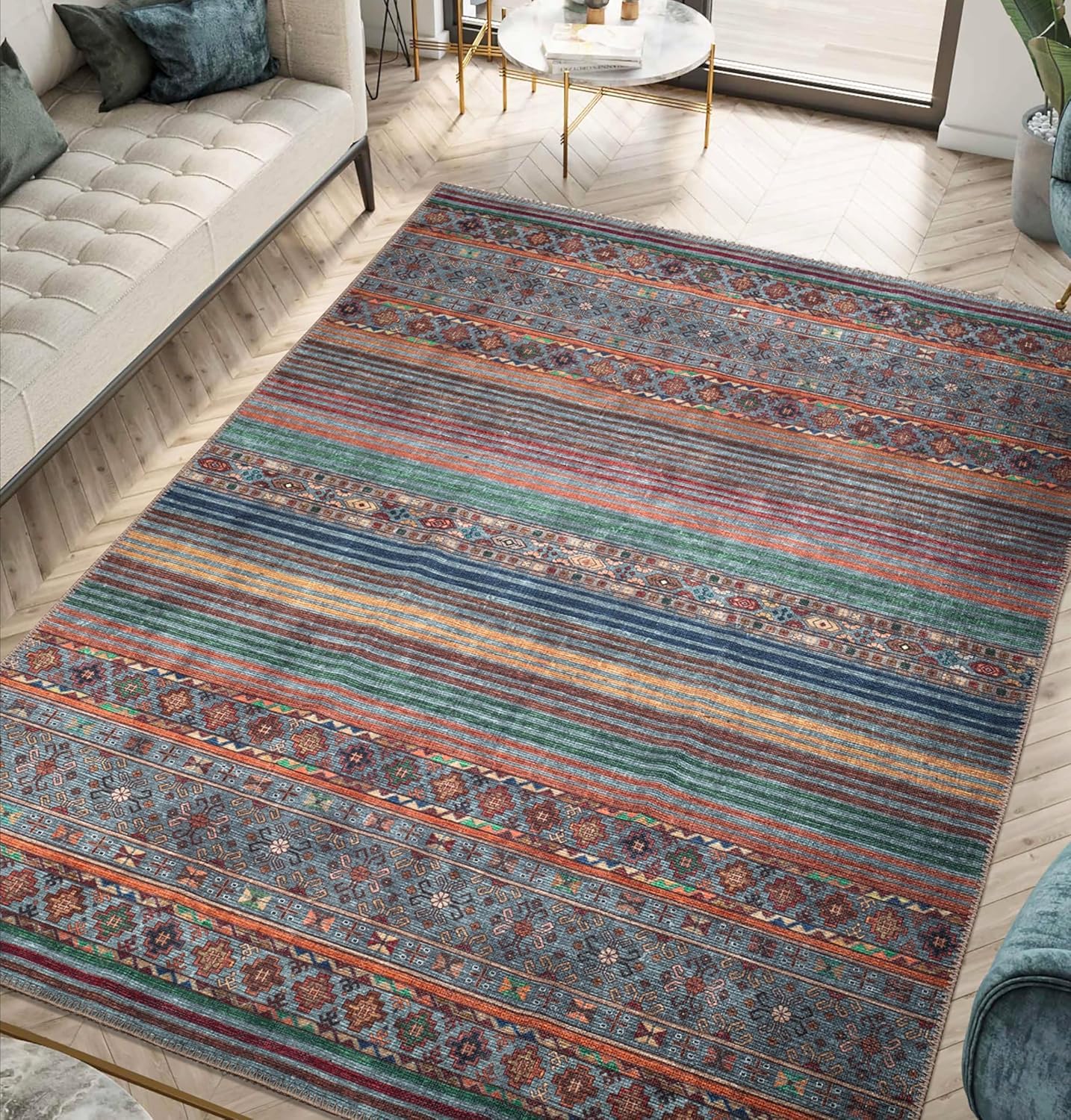 Tapis géométrique vintage multicolore aux finitions soignées pour chambre adulte de standing