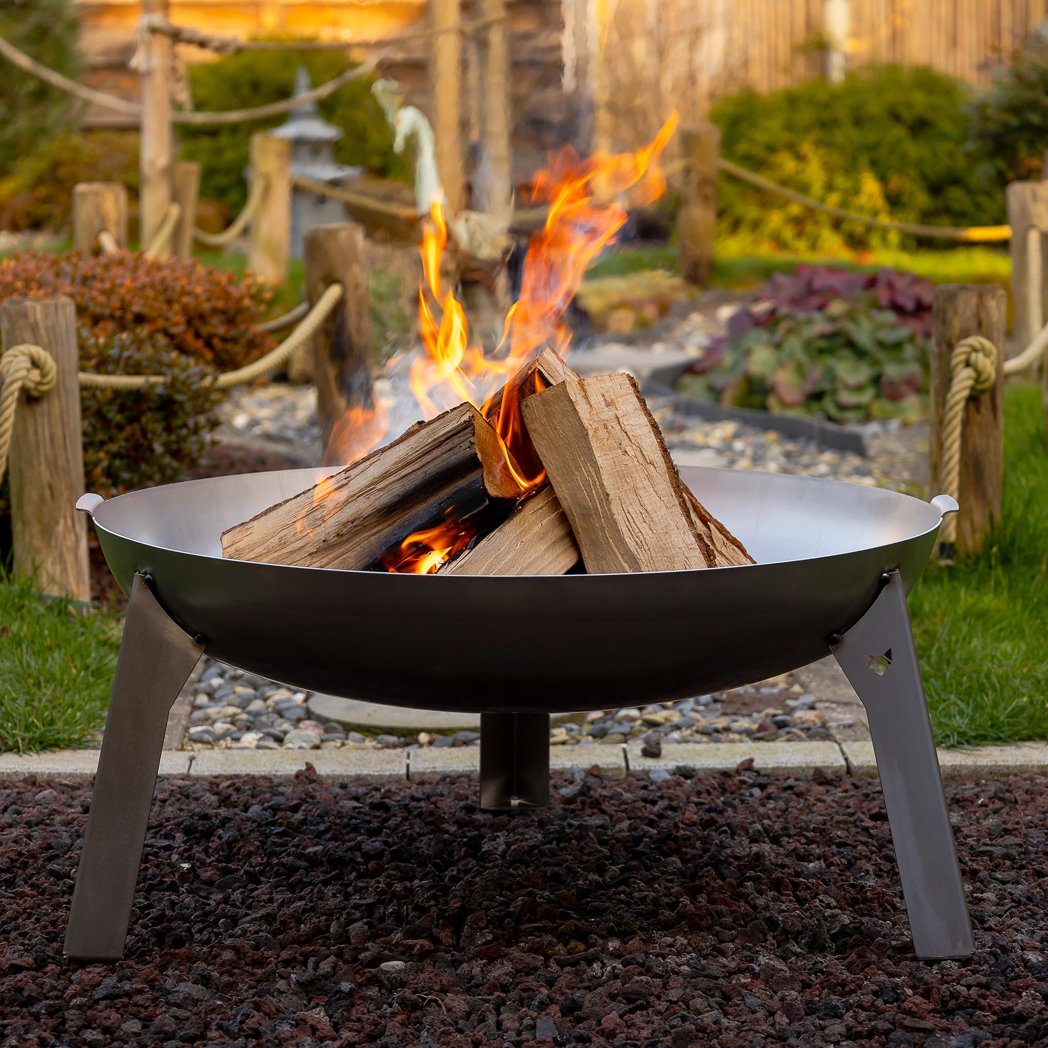 FENNEK Feuerschale 3 Pod | Große Feuerstelle aus massivem 2,0 mm Stahl rostend | Ø 65 cm | Für Garten, Terrasse und mehr | Made in Germany