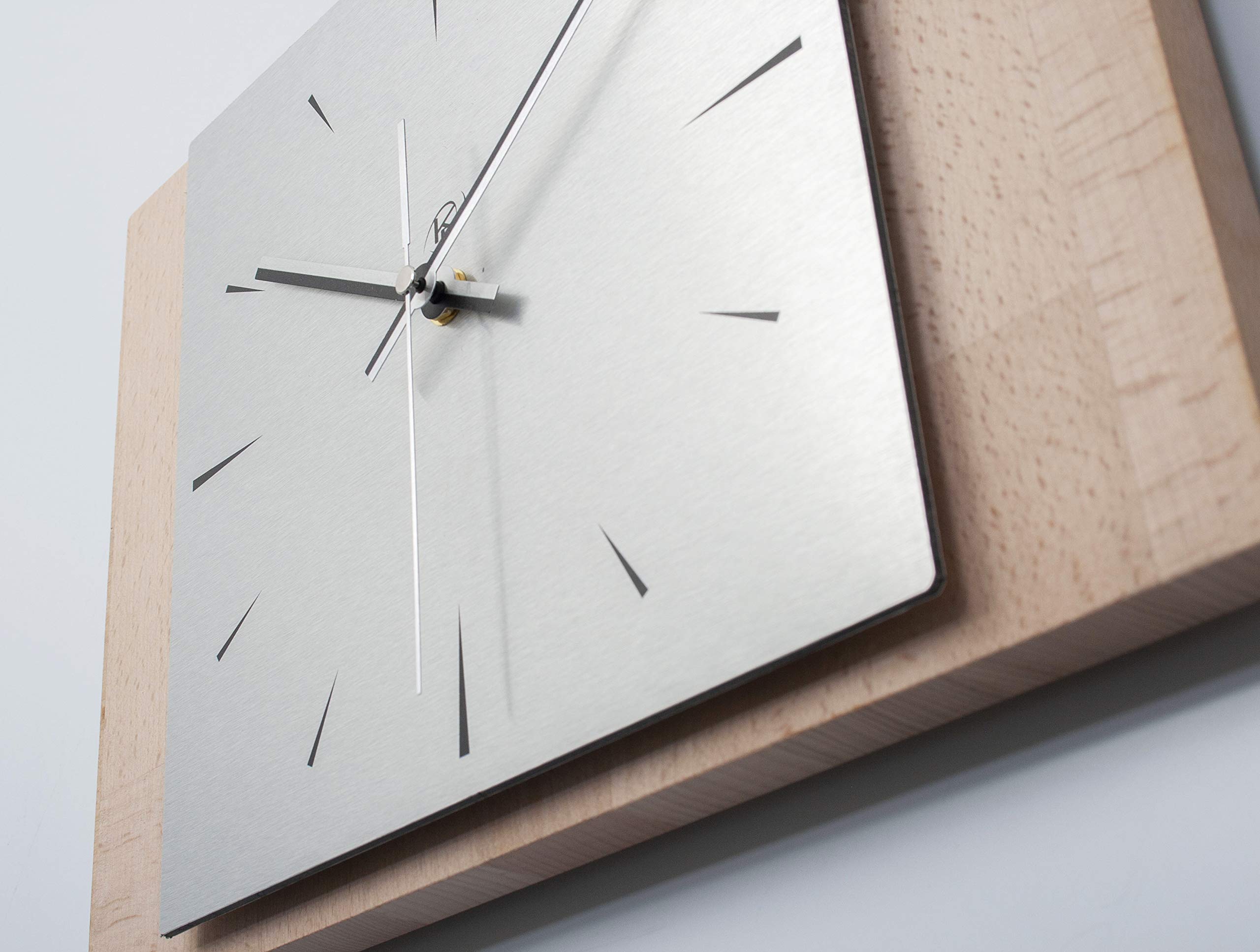 Kreative Feder Moderne Designer Holz Alu Wanduhr leise Quarzuhr ohne Ticken 35x25cm WEH002B-L (Buche, leises Quarzuhrwerk)