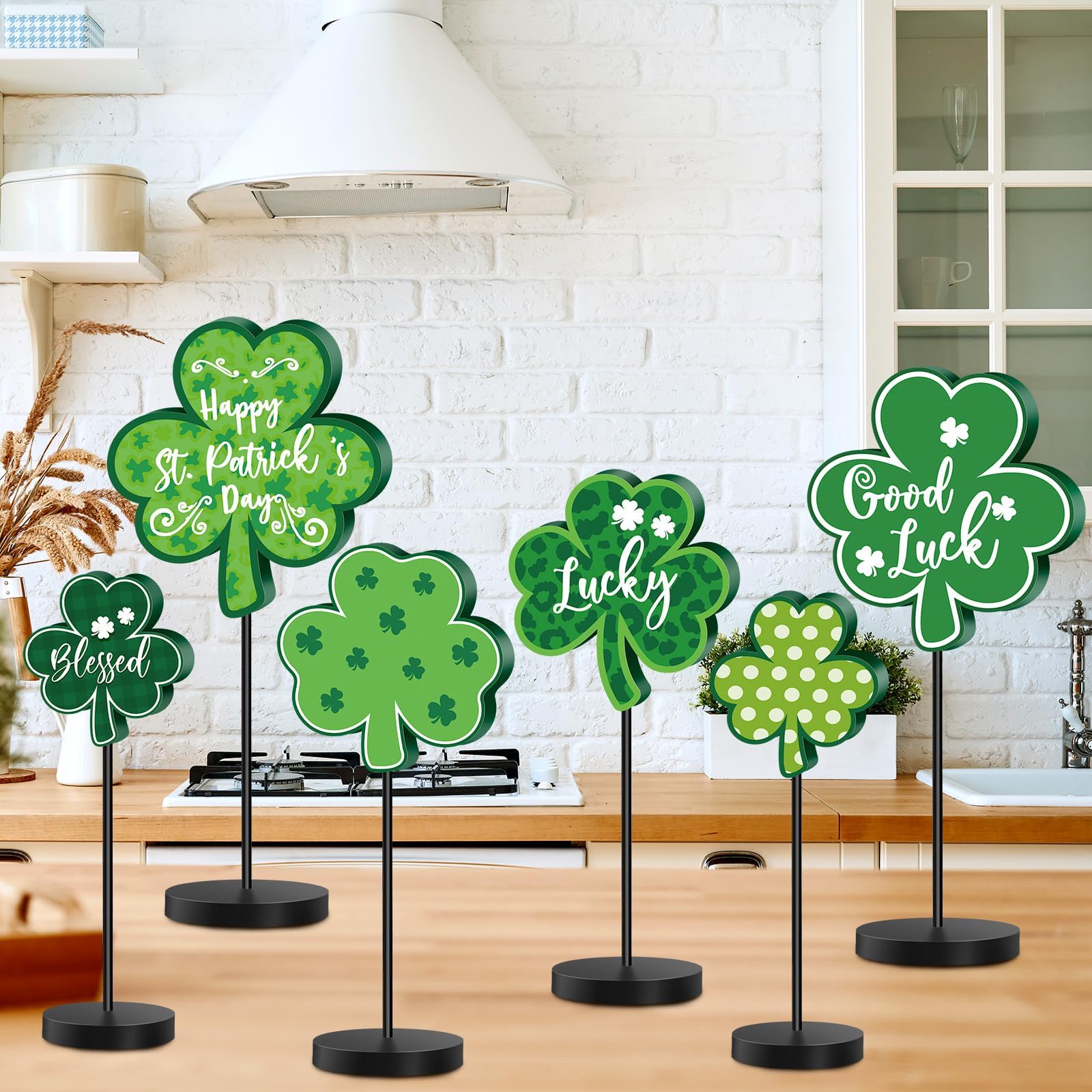 How to Decorate Office for St Patricks Day: Creative Ideas