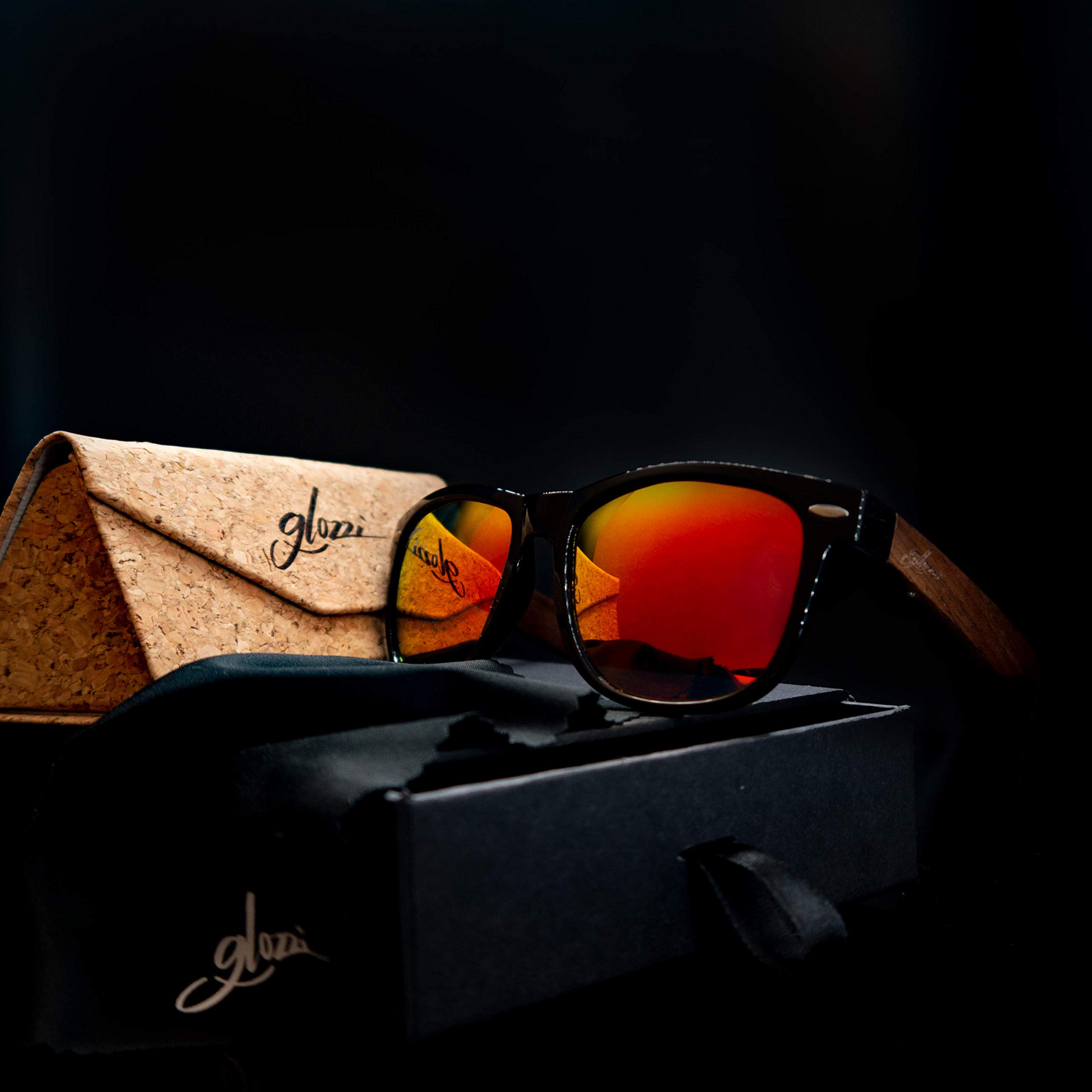 Occhiali da Sole Legno di Noce per Uomo e Donna con Lenti Polarizzate UV400 Aste in Legno e Custodia in Sughero