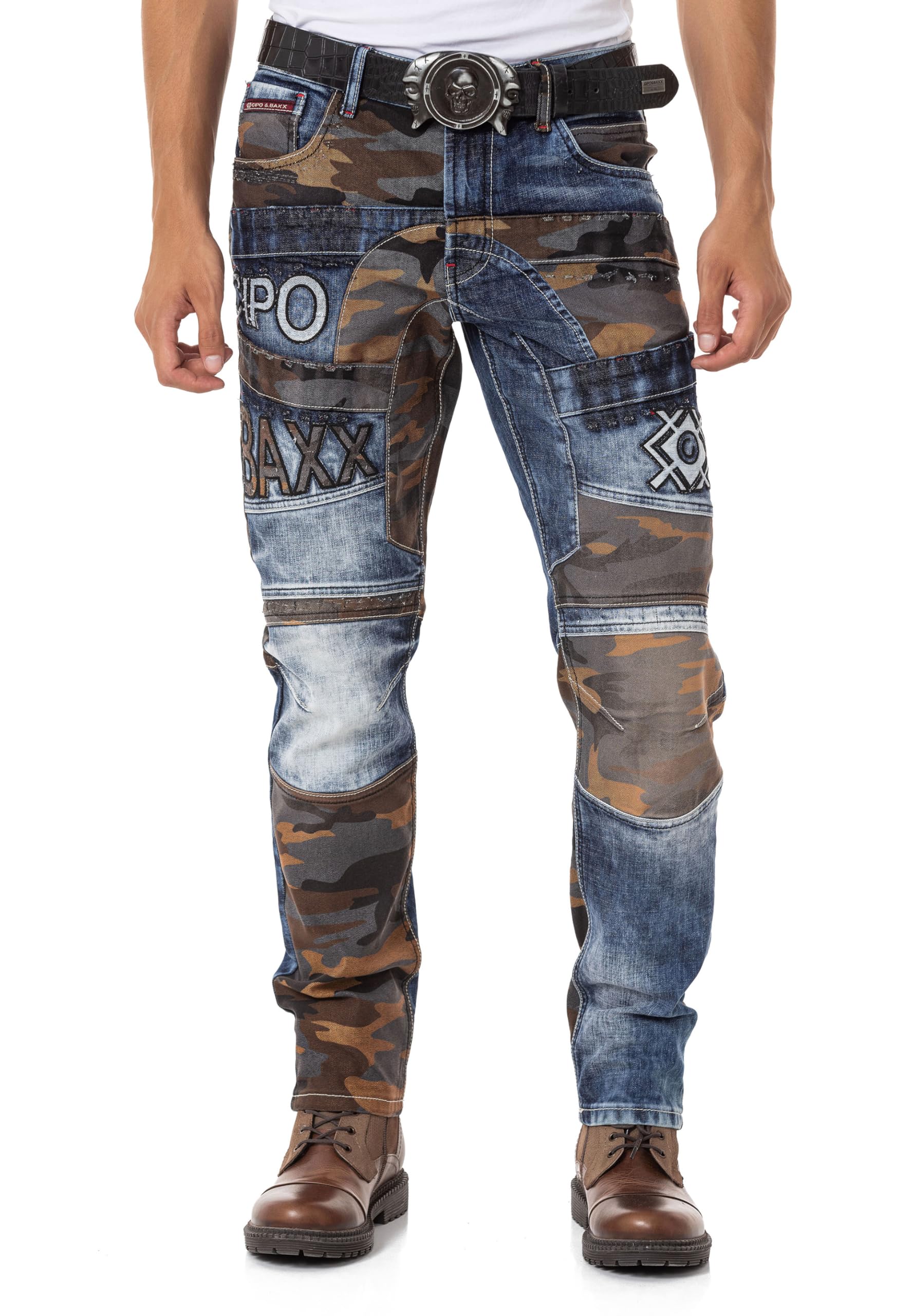 Cipo & Baxx Herren Jeanhose | Destroyed & Frayed Denim mit Nieten, Kunstleder, Ziernähte & Graffiti | Fashion & Biker Style
