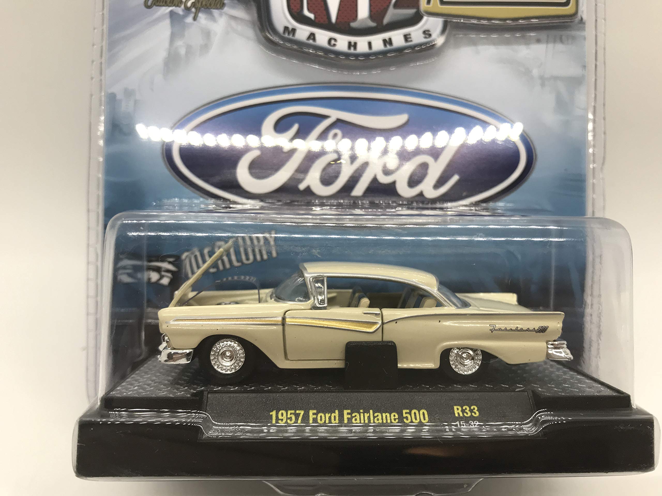M2 Machines by M2 Collectible Auto-Thentics 1957 Ford Fairlane 500