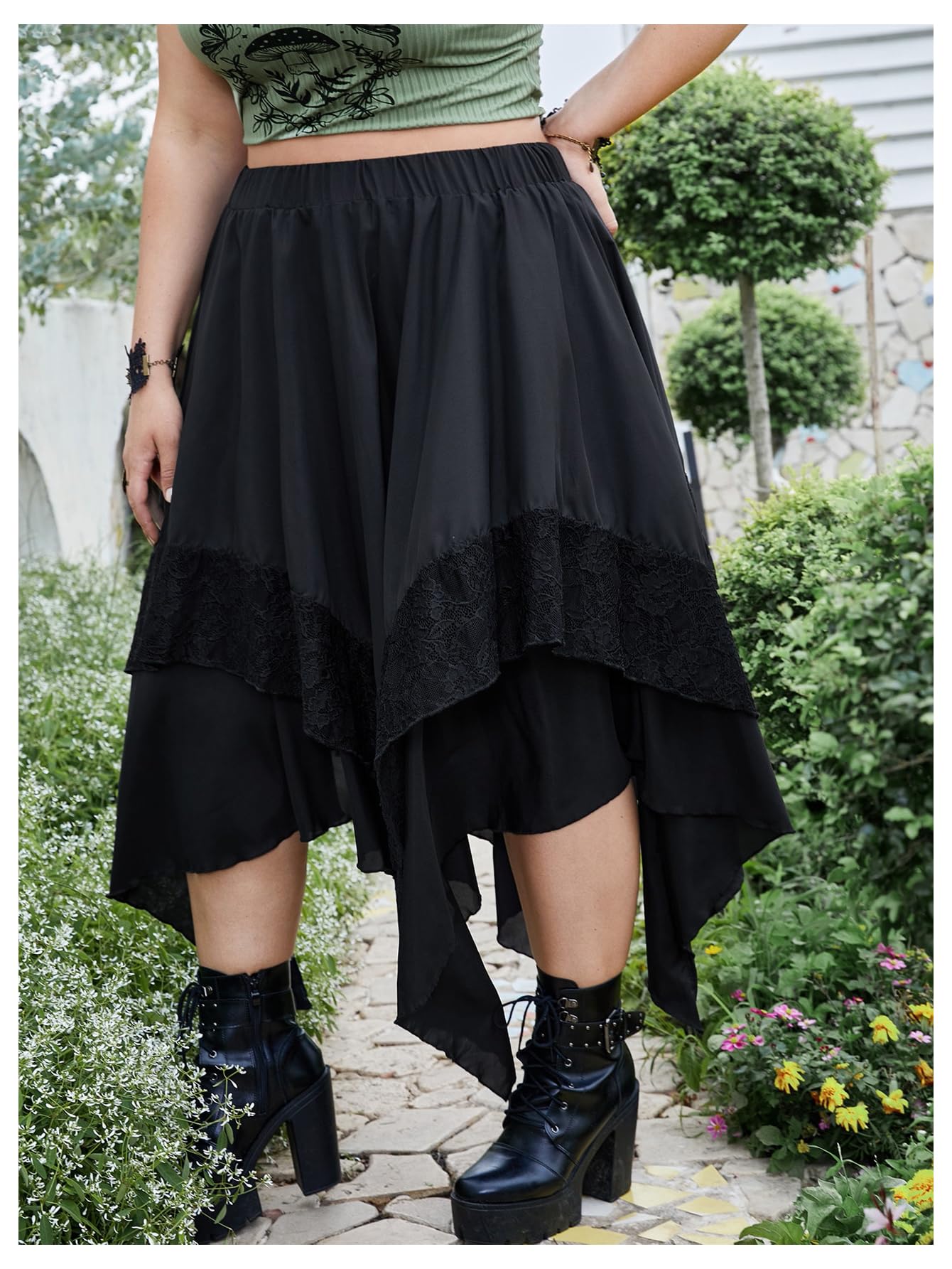 Verdusa Women's Plus Size Goth High Waist Skirts Flowy Lace Layered Long Renaissance Skirt