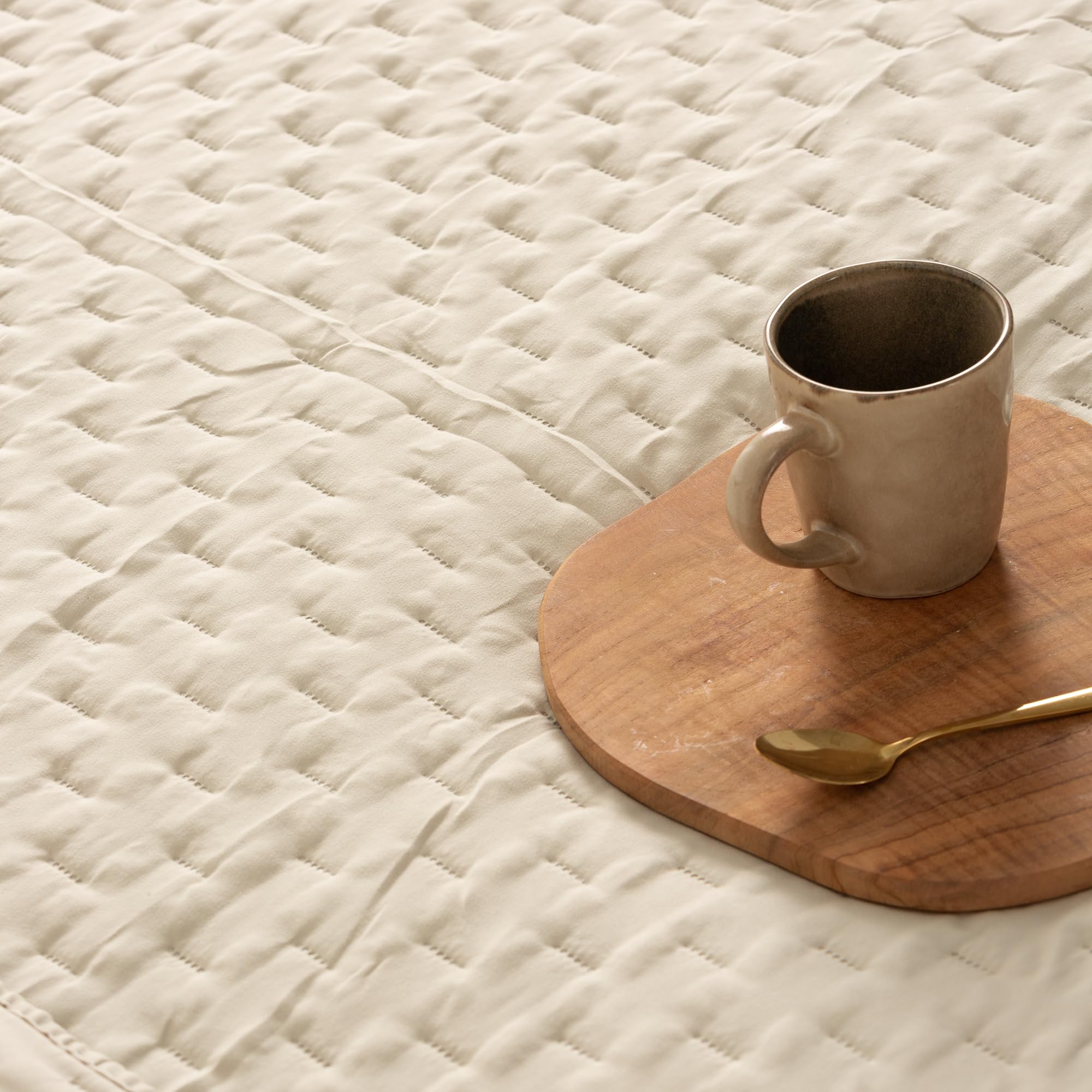 GAMUSI Colcha Cama 180 cm Ligera Entretiempo Primavera Verano Acolchada, 270x270 cm, Color Beige
