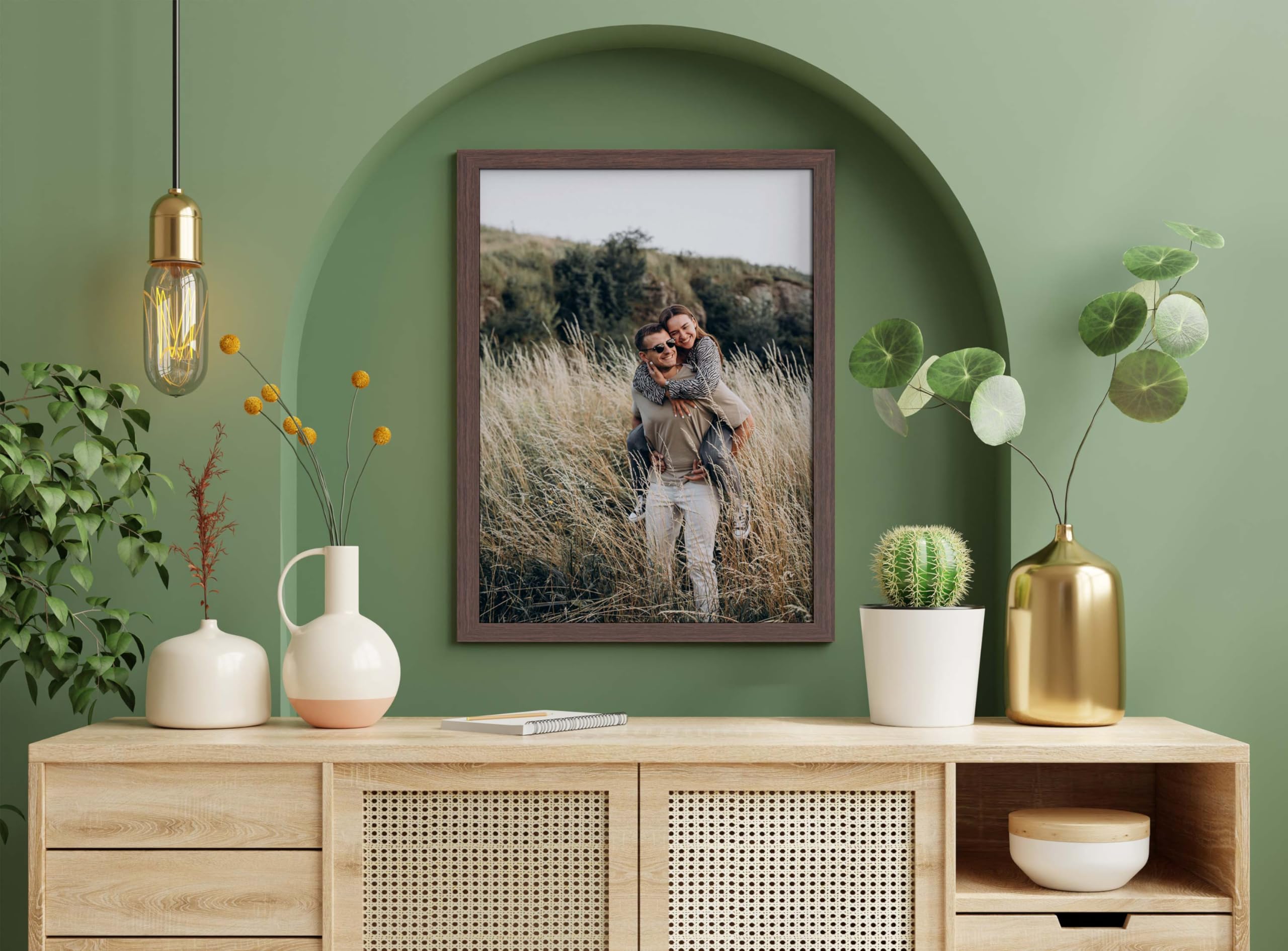 KLASSIKO Bilderrahmen für PUZZLE in Walnuss (80x60 cm), Wandbilderrahmen für PUZZLE für Poster, Bilder & Gemälde