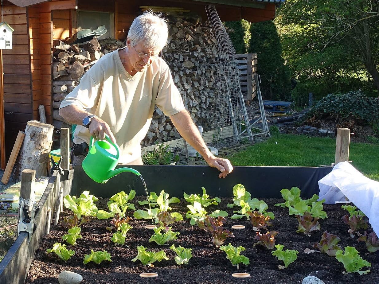 Royal Gardineer Tonbewässerung: 3er-Set Terracotta-Bewässerungskugeln für Gartenbeete, 6,5 Liter (Bewässerung Terracotta, Olla Bewässerung, Töpfe)