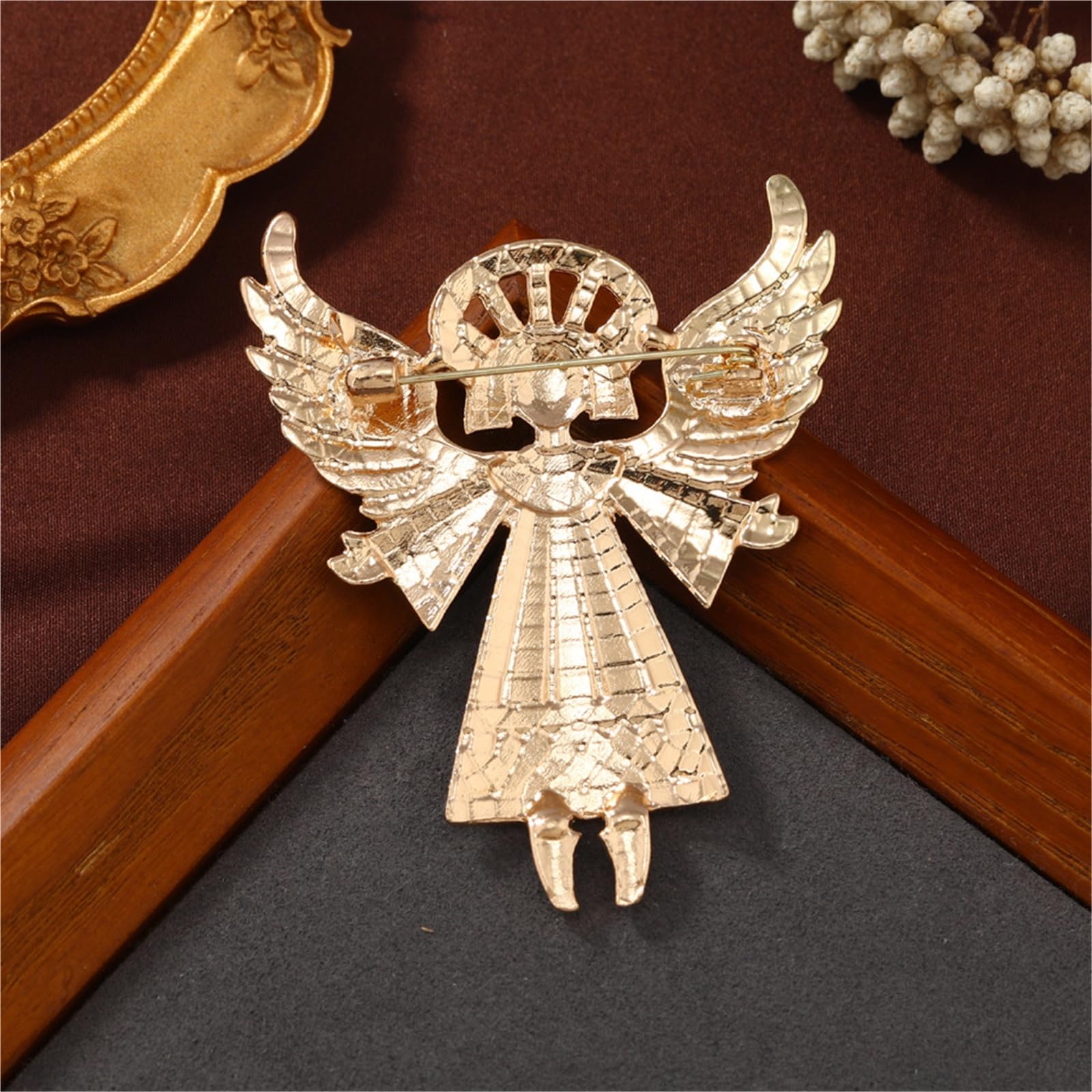 Broche creativo retro con alas de ángel – Insignia de aleación unisex para los amantes de la literatura y el arte