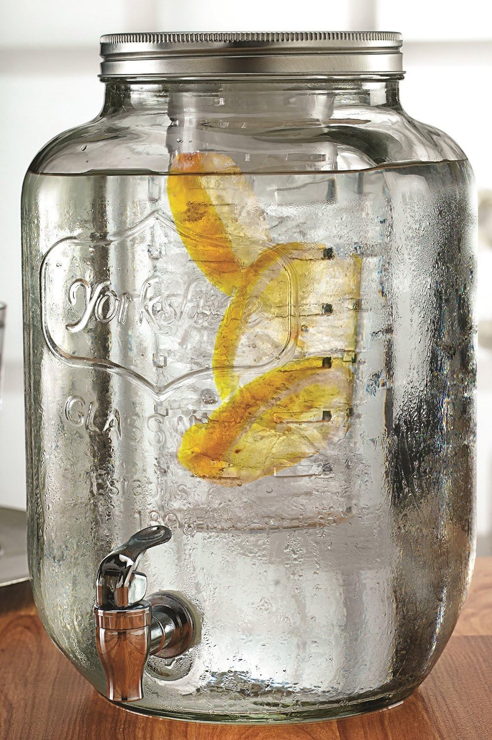 Circleware Sun Tea Mason Jar Beverage Dispenser with Fruit Infuser, Ice Insert and Metal Lid, Entertainment Glassware Water Pitcher for Juice, Beer & Cold Drinks, Huge 2 Gallon, Yorkshire