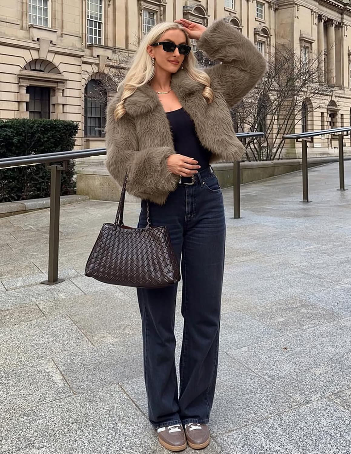 MEROKEETY Women's 2025 Winter Coats Furry Faux Fur Jackets Long Sleeve Coat Trendy Warm Outerwear with Pockets - Image 6