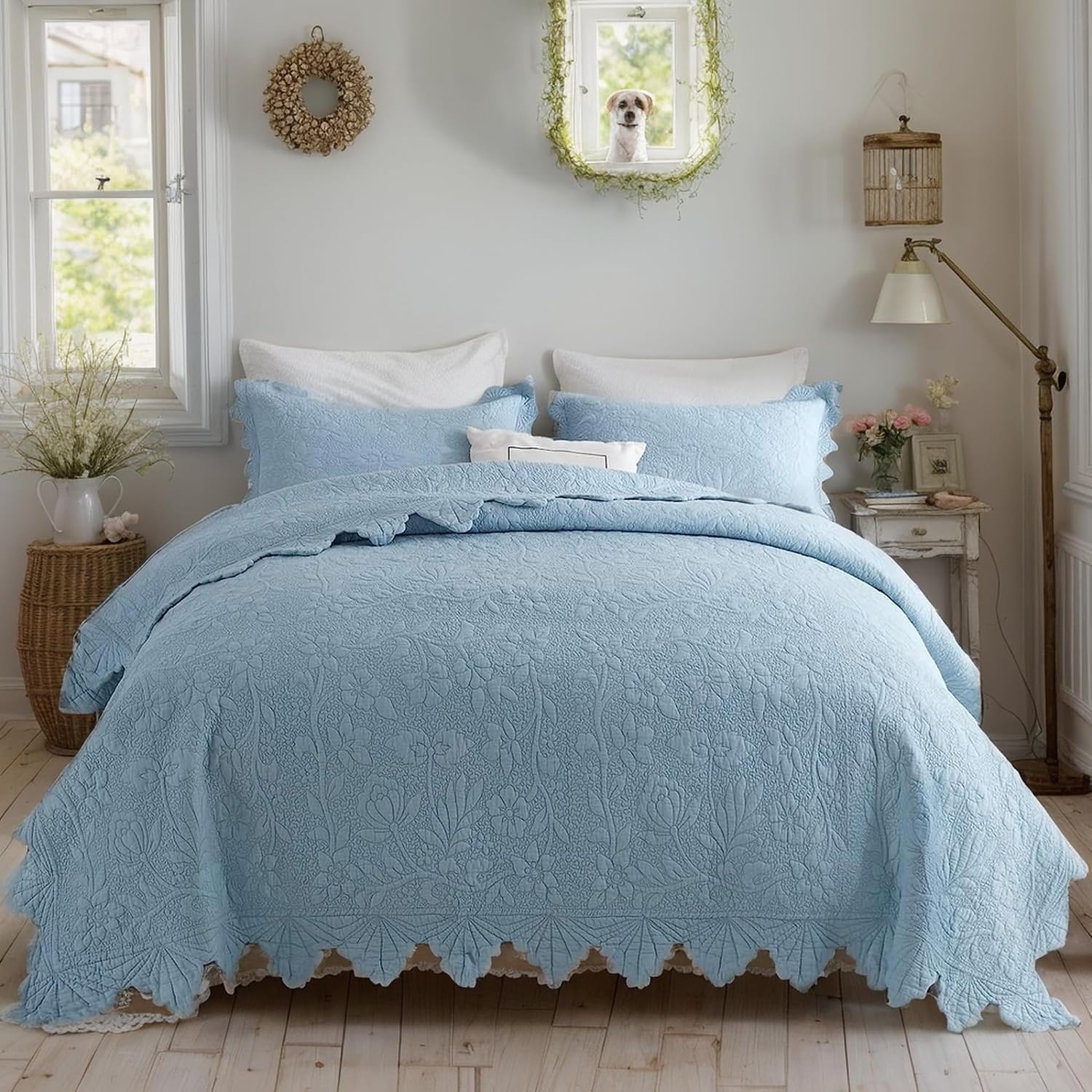 Brandmream Queen Size Quilt Set Cotton Shabby Chic Bedding Light Blue Quilts Scalloped Matelasse Bedspread Oversized Queen Size 3-Piece