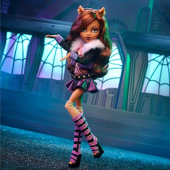 Monster High Clawdeen Wolf Reproduction Doll Wearing Original Fashion & Shoes with Pet, Display Stand & Accessories, 10-5-inch Collectible Toy