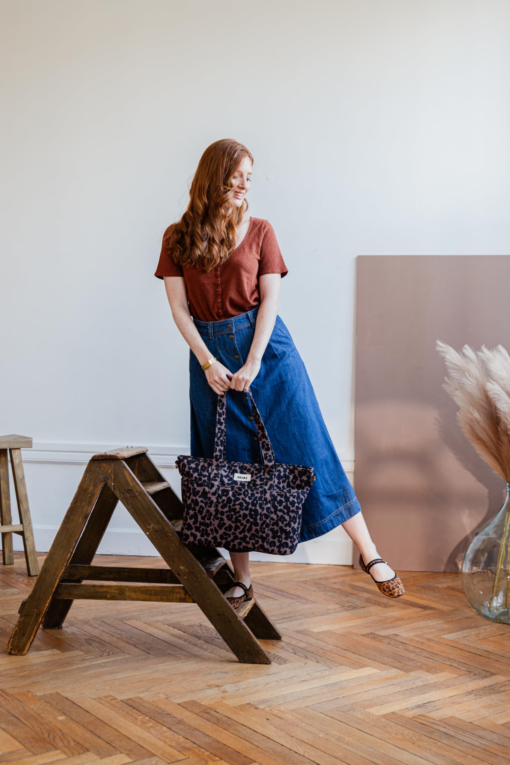 BÉABA Borsa Fasciatoio Bebè Madrid 22L – Borsa Pannolini Tipo Tote, Unisex Mamma e Papà, 11 Tasche, Tasca Termica, Aggancio Passeggino, Fasciatoio Imbottito – Leopardo