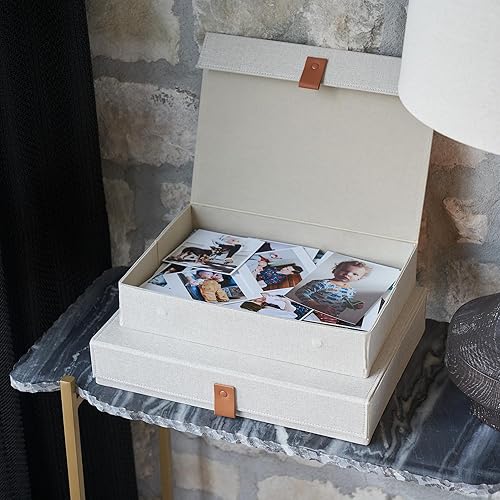 Miniatura 10 de Cajas decorativas de almacenamiento de fotos con tapas, juego de 2 hermosos organizadores de lino son perfectos para almacenar de forma segura tus