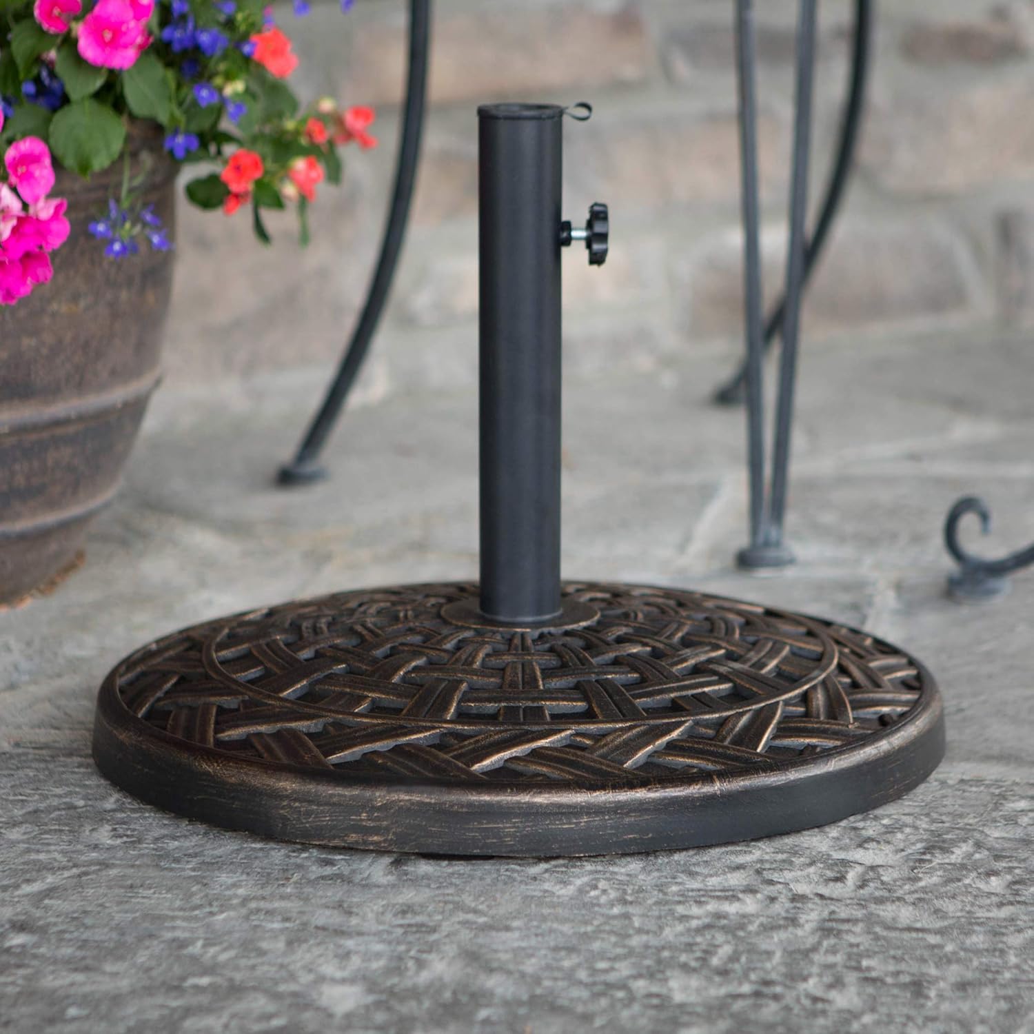 Walker Edison Marcus Classic Polyresin Round Umbrella Stand with Metal Cross Weave Design, 18 Inch, Black