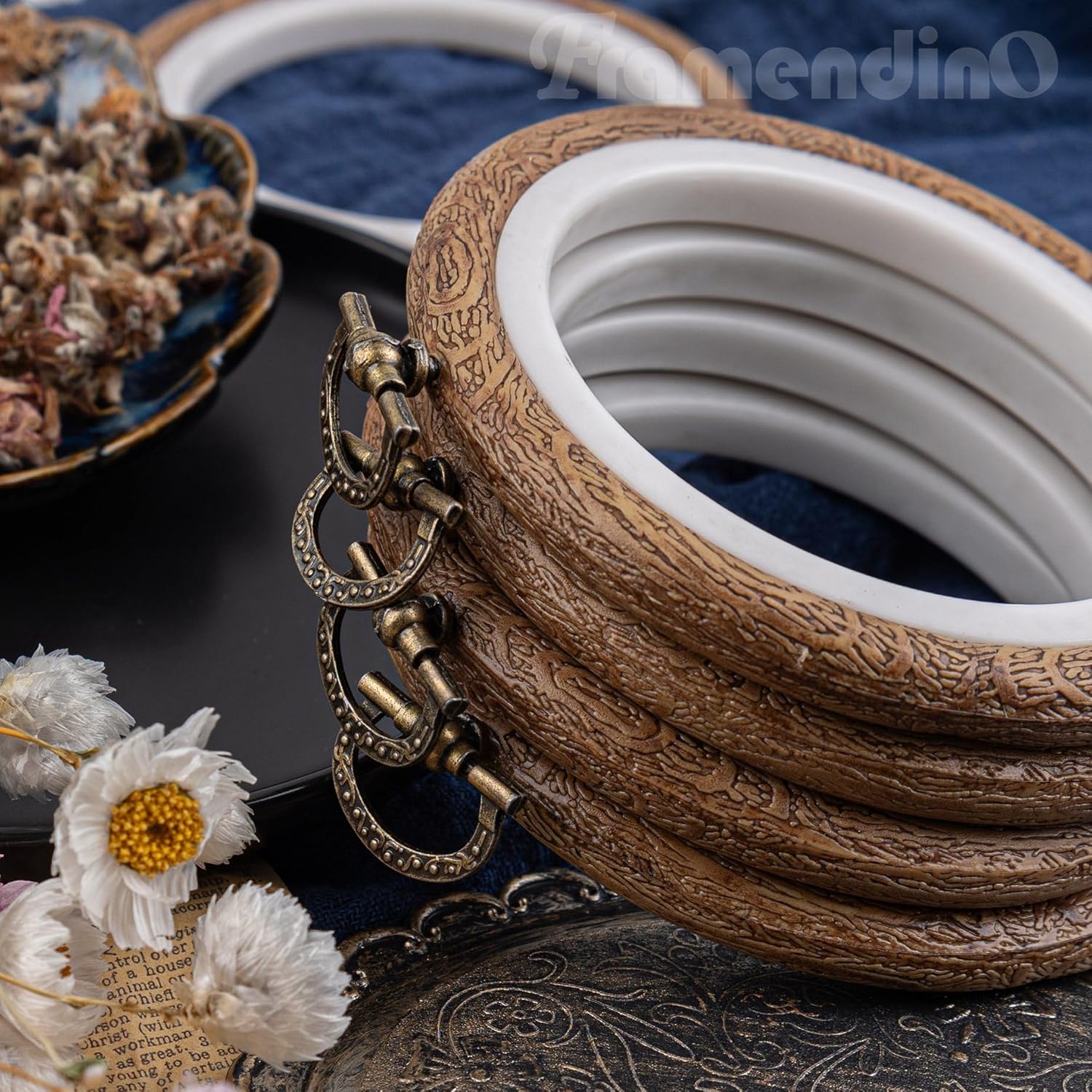 Framendino, 15 Pack Round Mini Embroidery Hoops 4 Inch Imitated Wood Display Frame Circle Cross Stitch Hoop Ring for Art Craft Sewing Hanging Ornaments