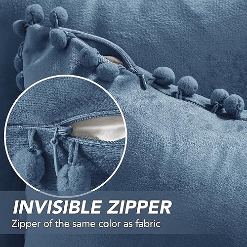 Vista 75 de Deconovo Juego de 2 fundas de almohada de terciopelo, 20 x 20 pulgadas, color verde azulado, cuadradas, con pompones, suaves, con cremallera