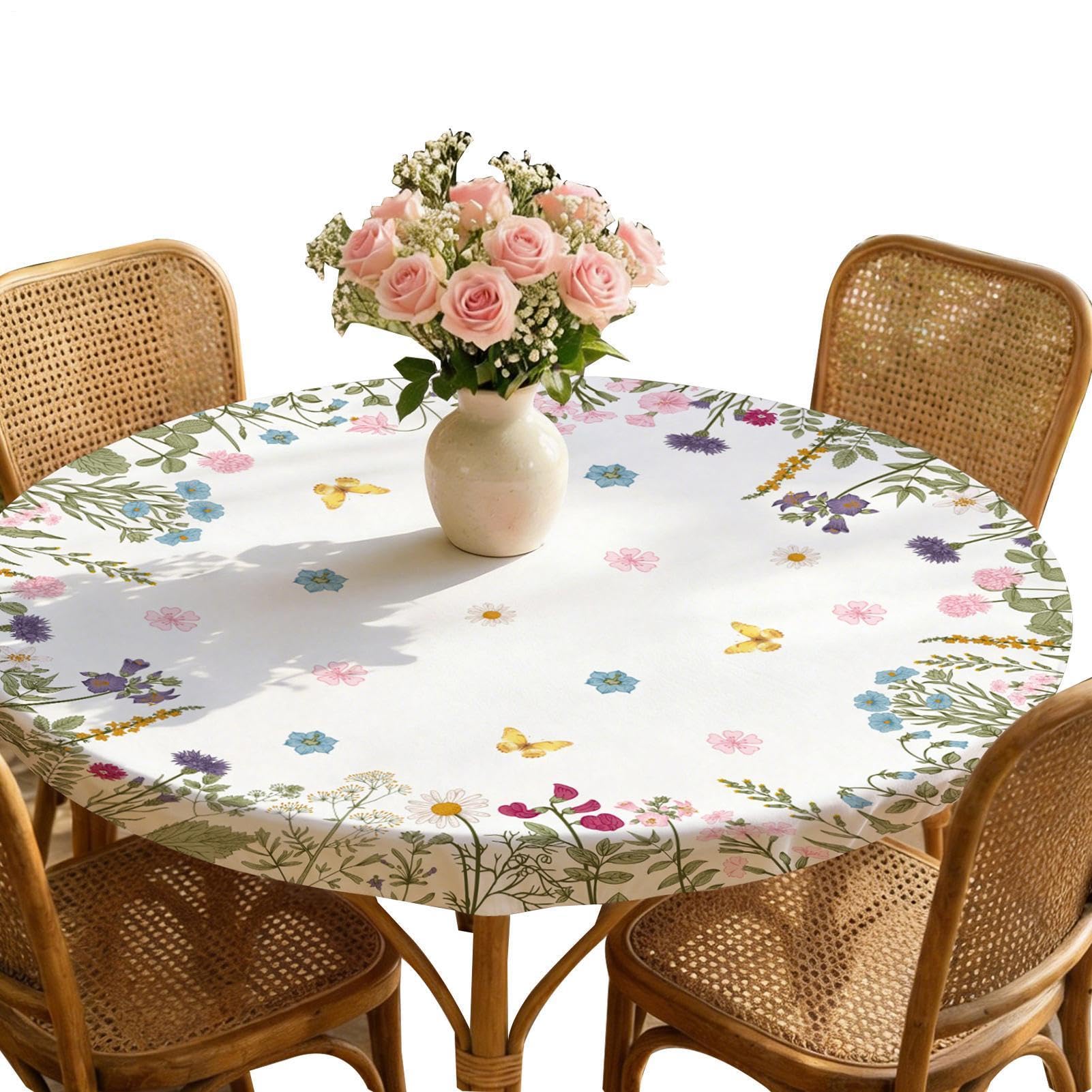Nappe ronde florale pour dîner en fête et repas chaleureux en maison ou appartement